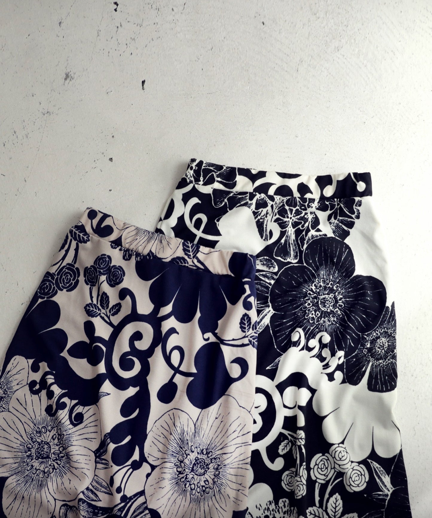 Floral pattern long skirt, Ladies