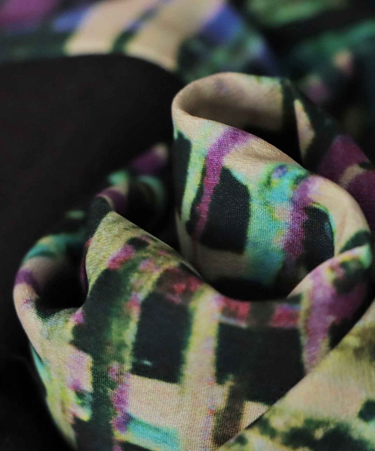 Art pattern color line skirt Ladies