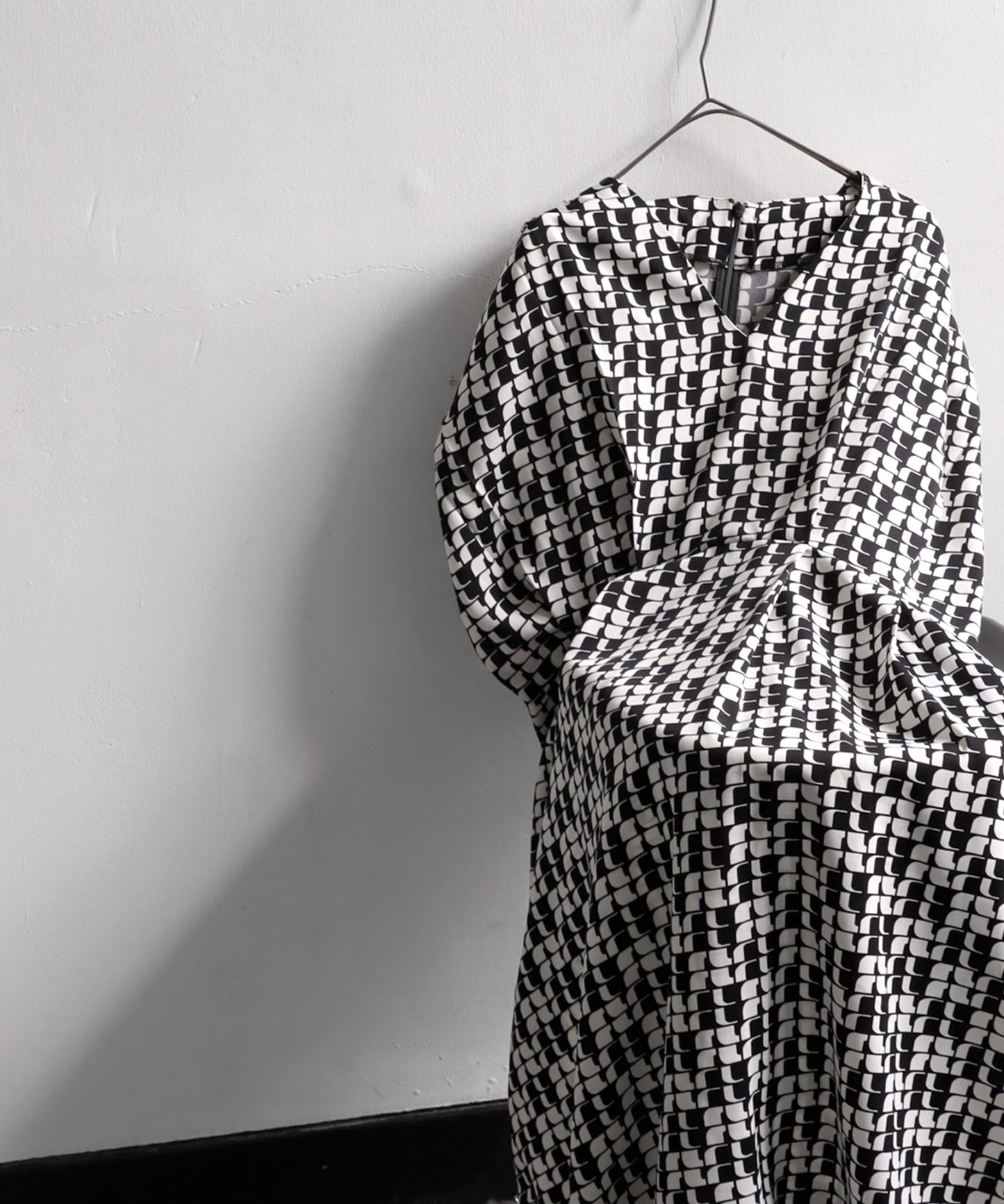 Retro pattern dress Ladies Long short sleeve