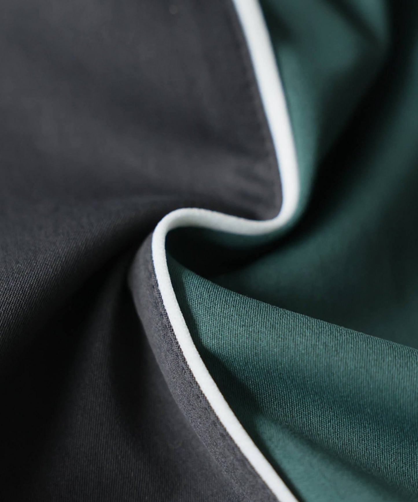 ANTIQUA GOLF×STCH Color-Blocked Piping Mini Skirt Ladies