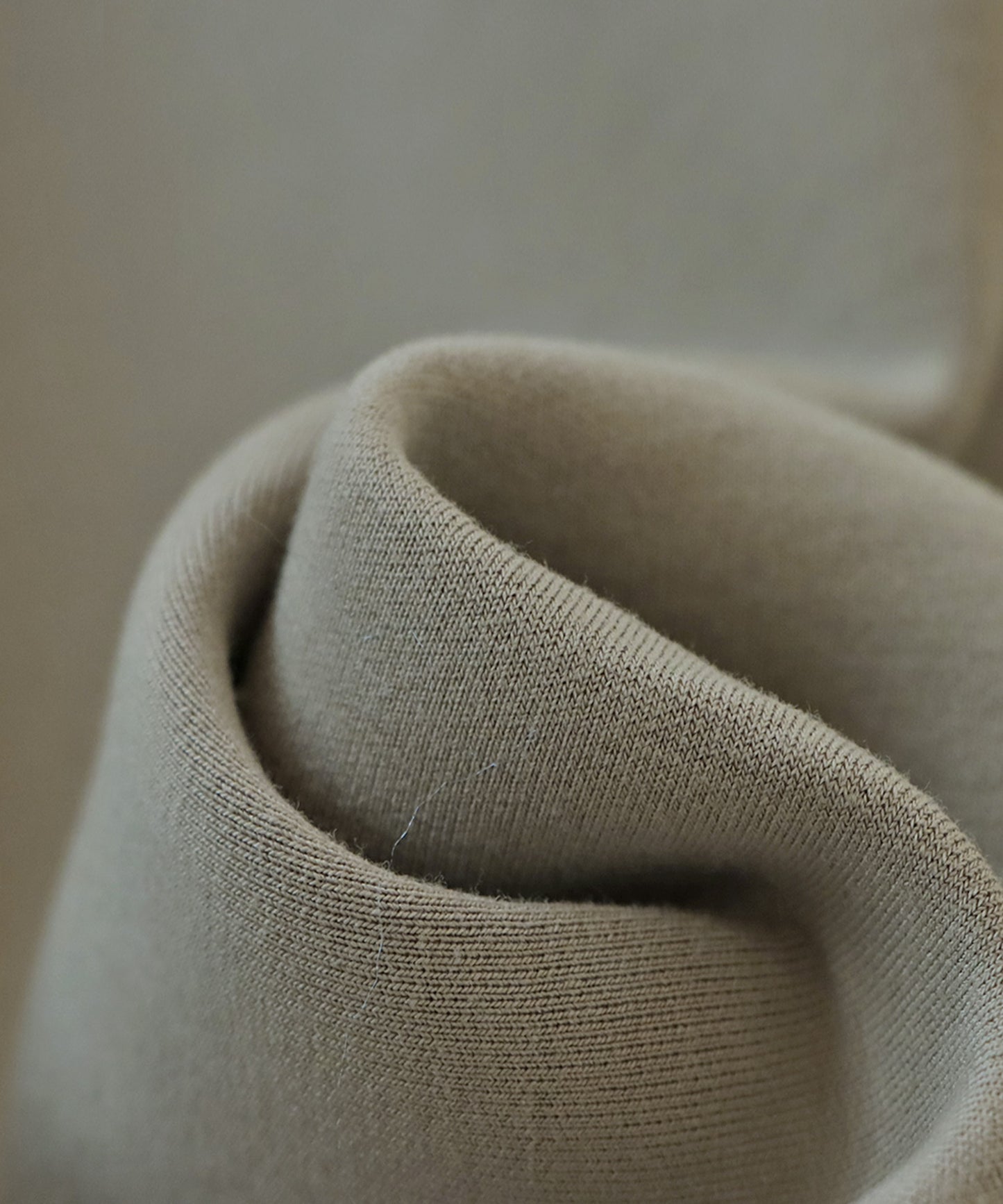 Cardboard Knit Cardigan Ladies