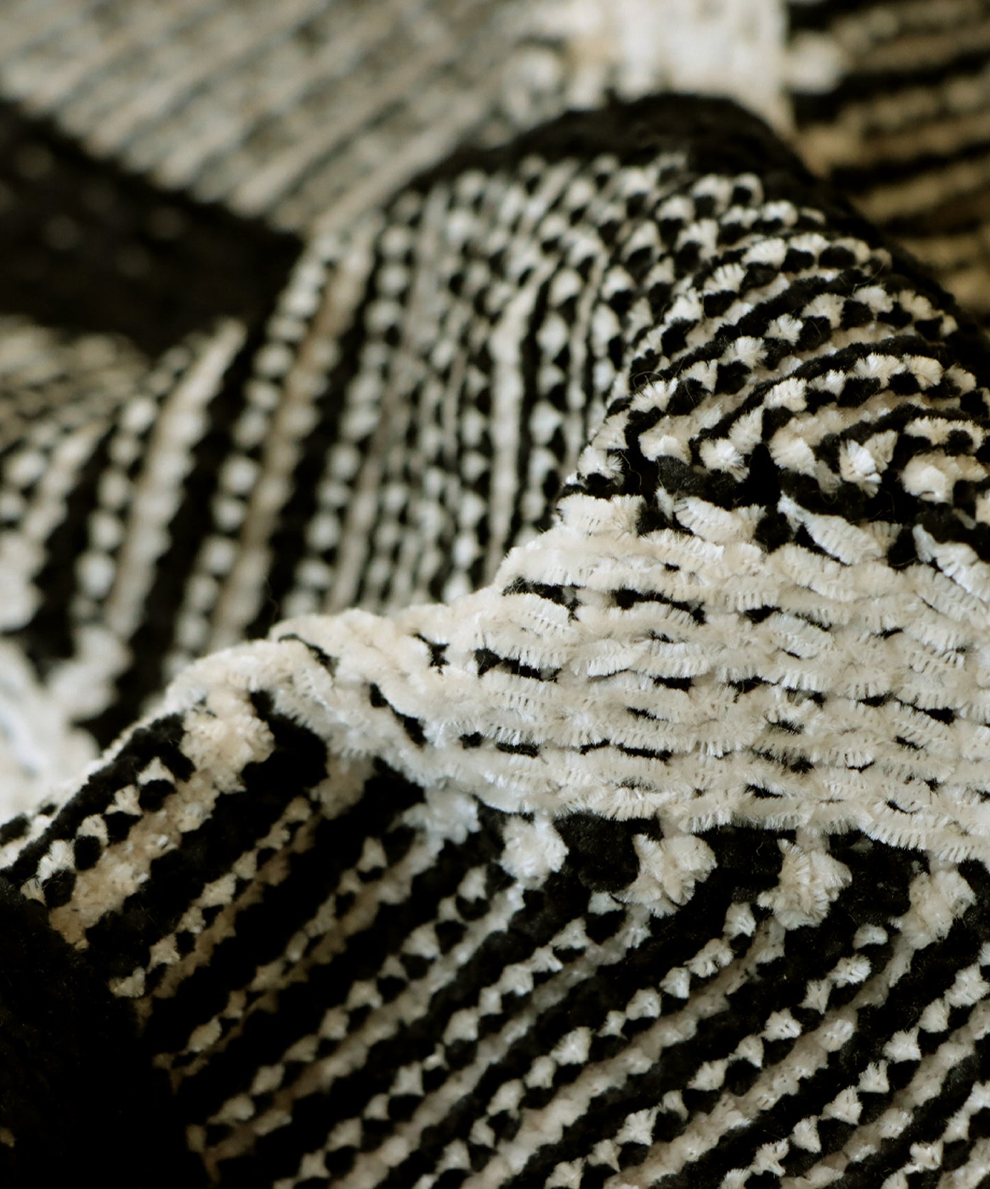 Patterned Knit Cardigan Ladies