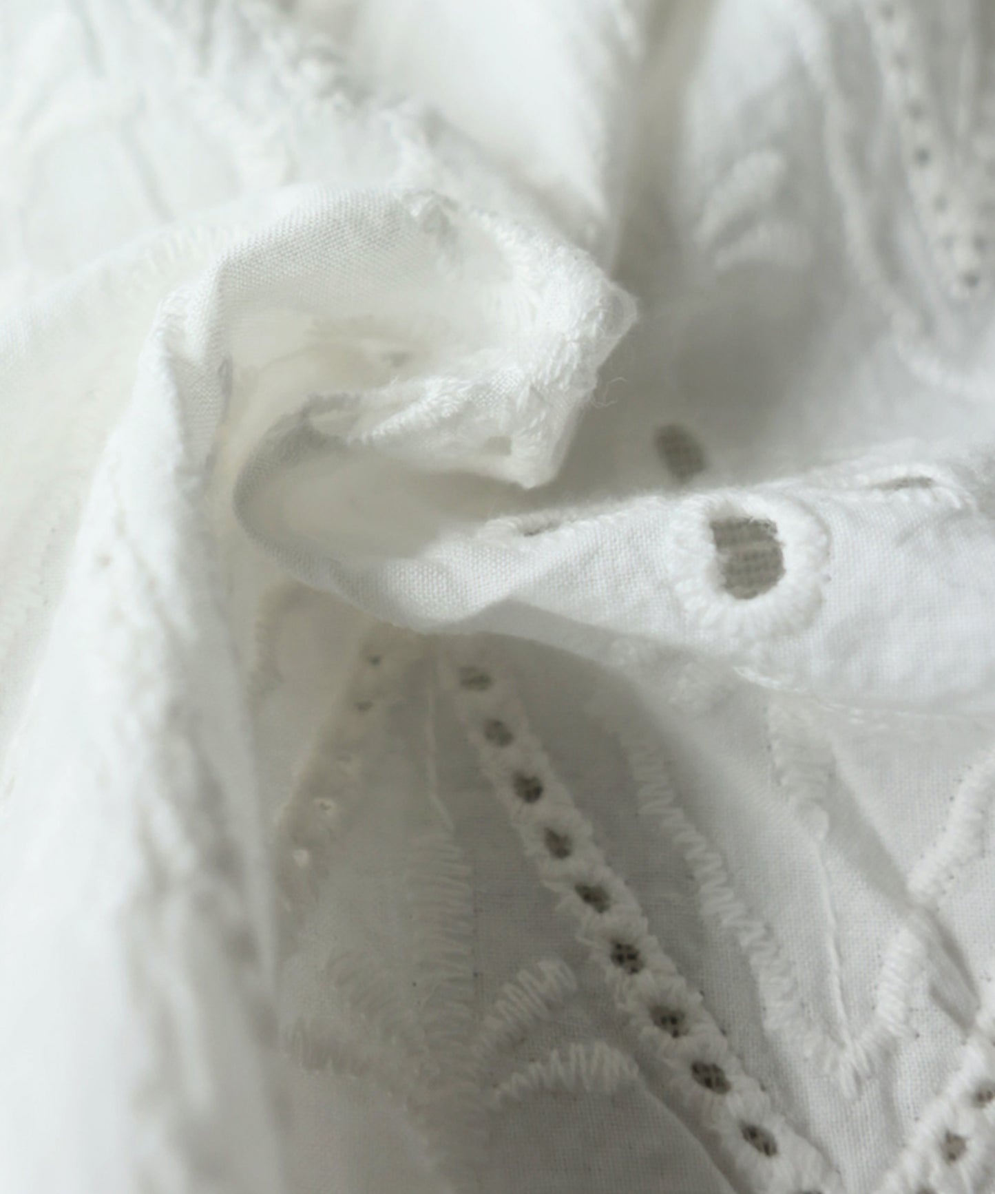 100% Cotton Band Collar Flare Lace Trim Shirt Ladies