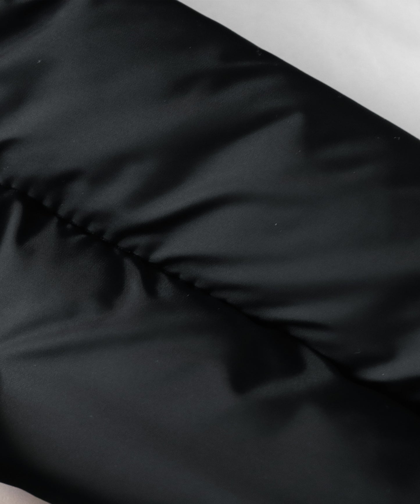 Super lightweight smartphone shoulder strap