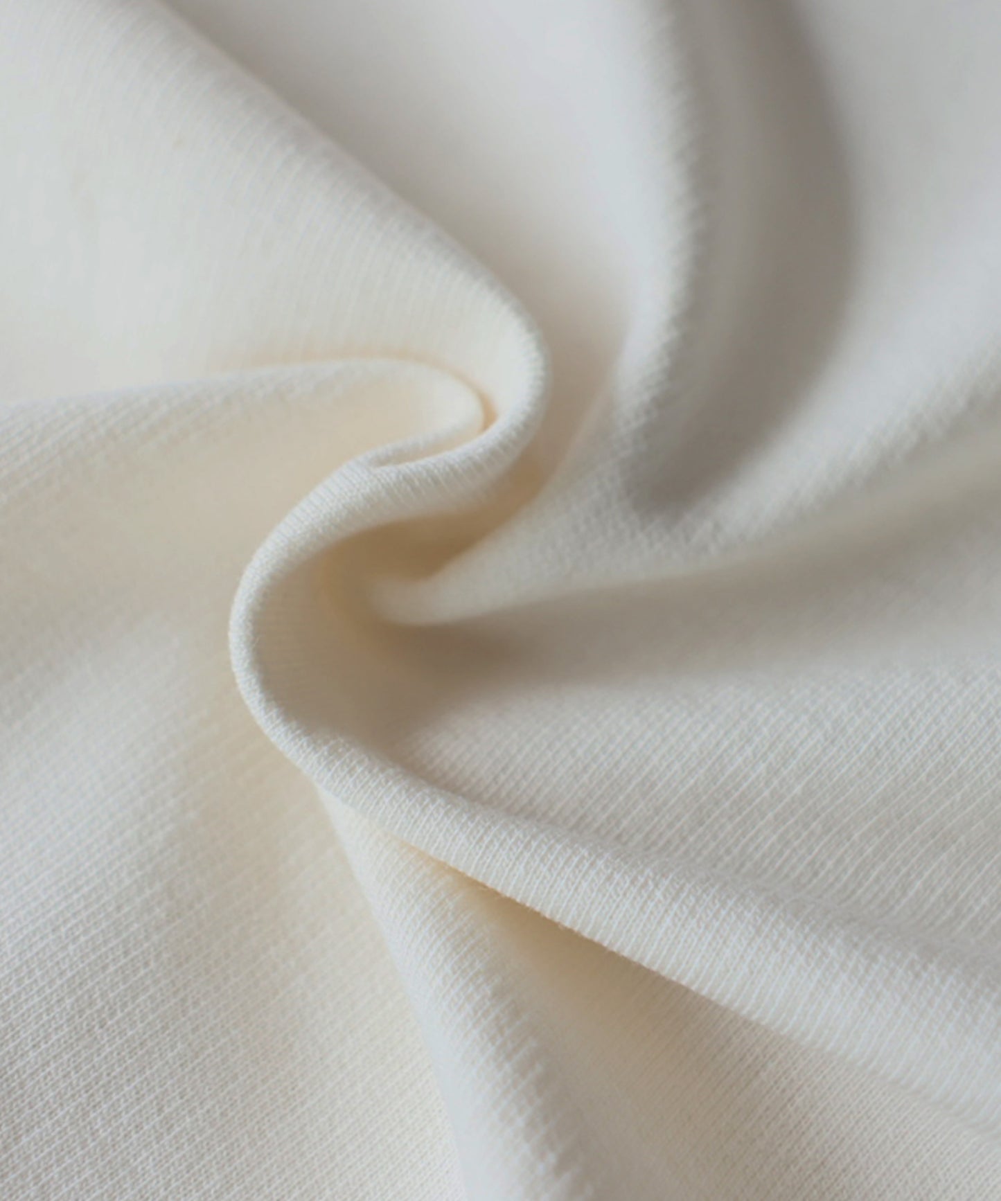 100% Cotton Short-Sleeve Plain Crew Neck Cut And Sewn Top Ladies