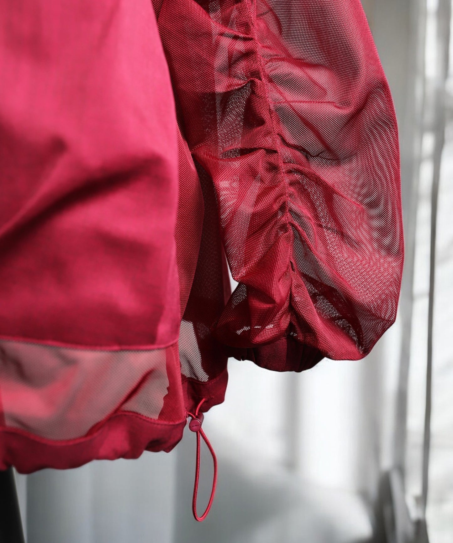 Gathered Sleeve Mesh Pullover Ladies