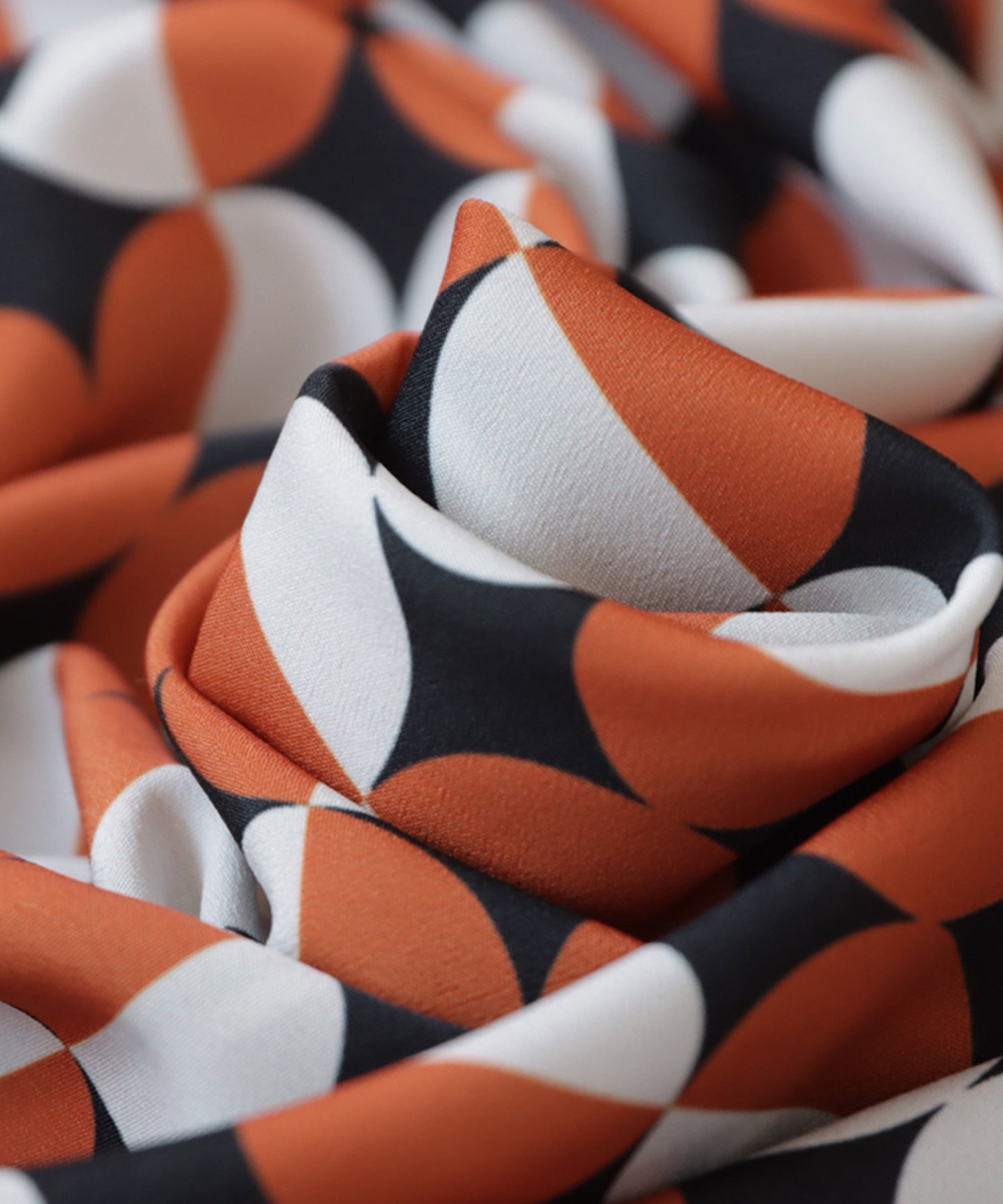 Balanced pattern switching retro pattern dress Ladies