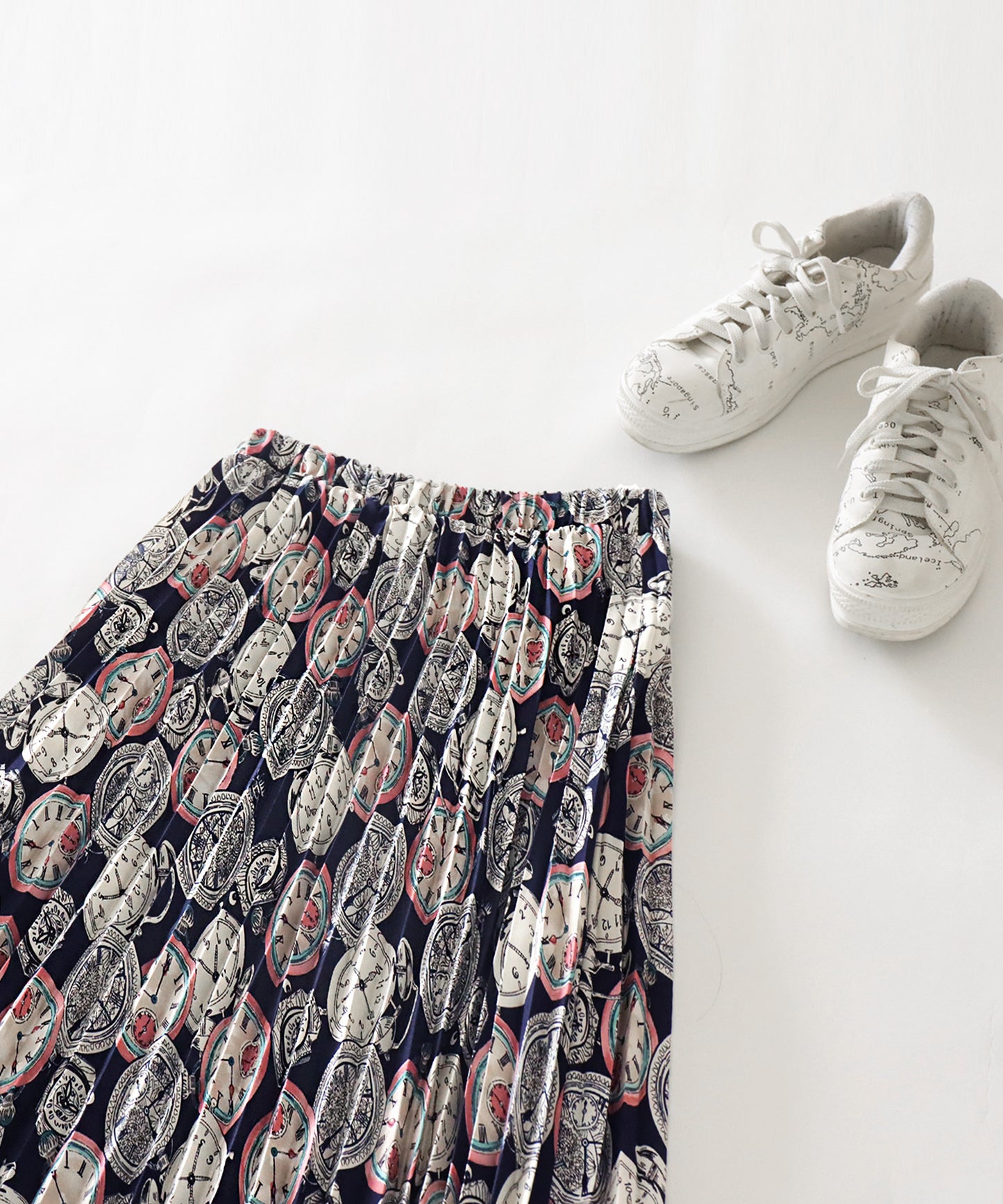 Pleated Ladies skirt Patterned skirt