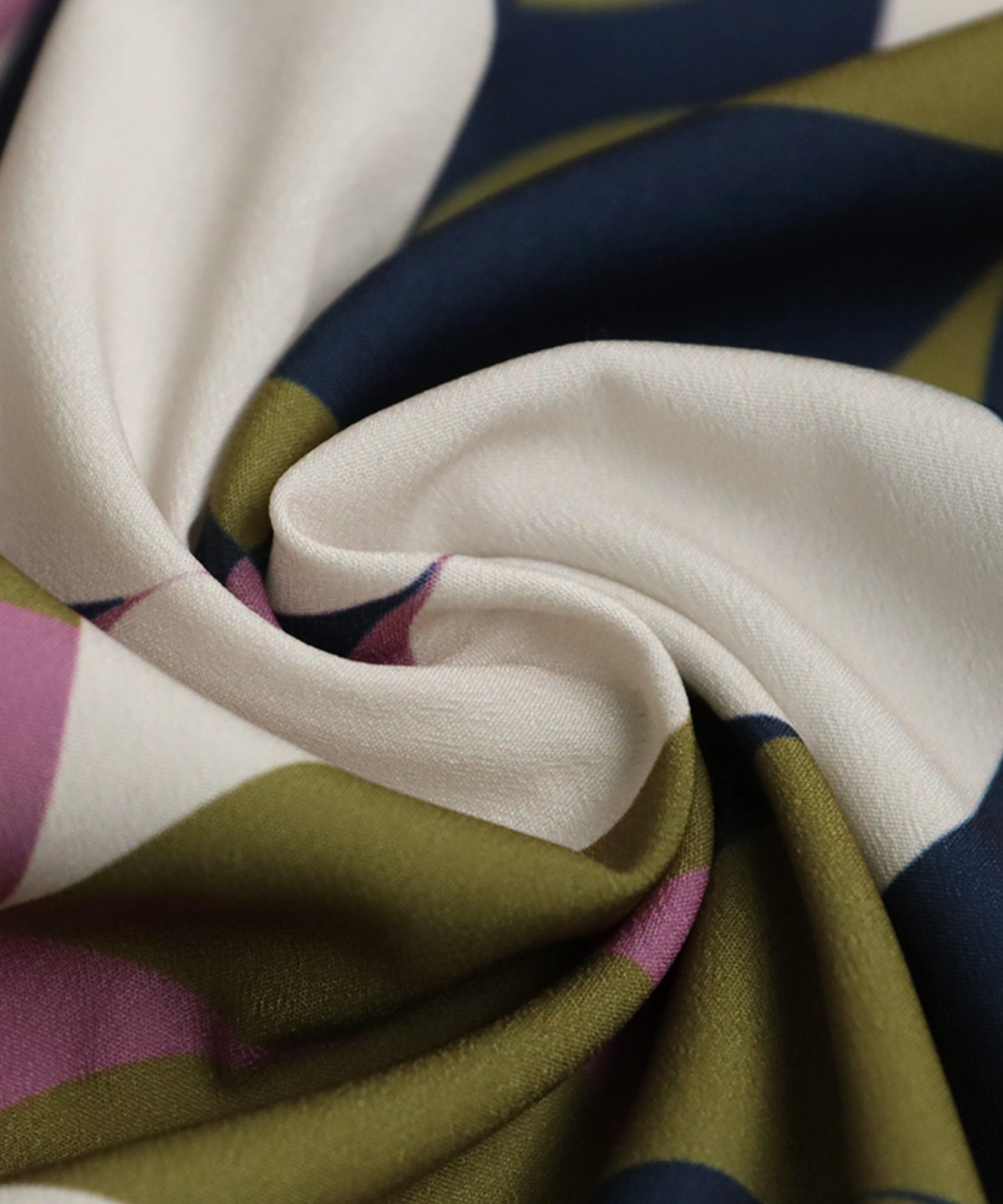 Ladies Geometric Print Skirt