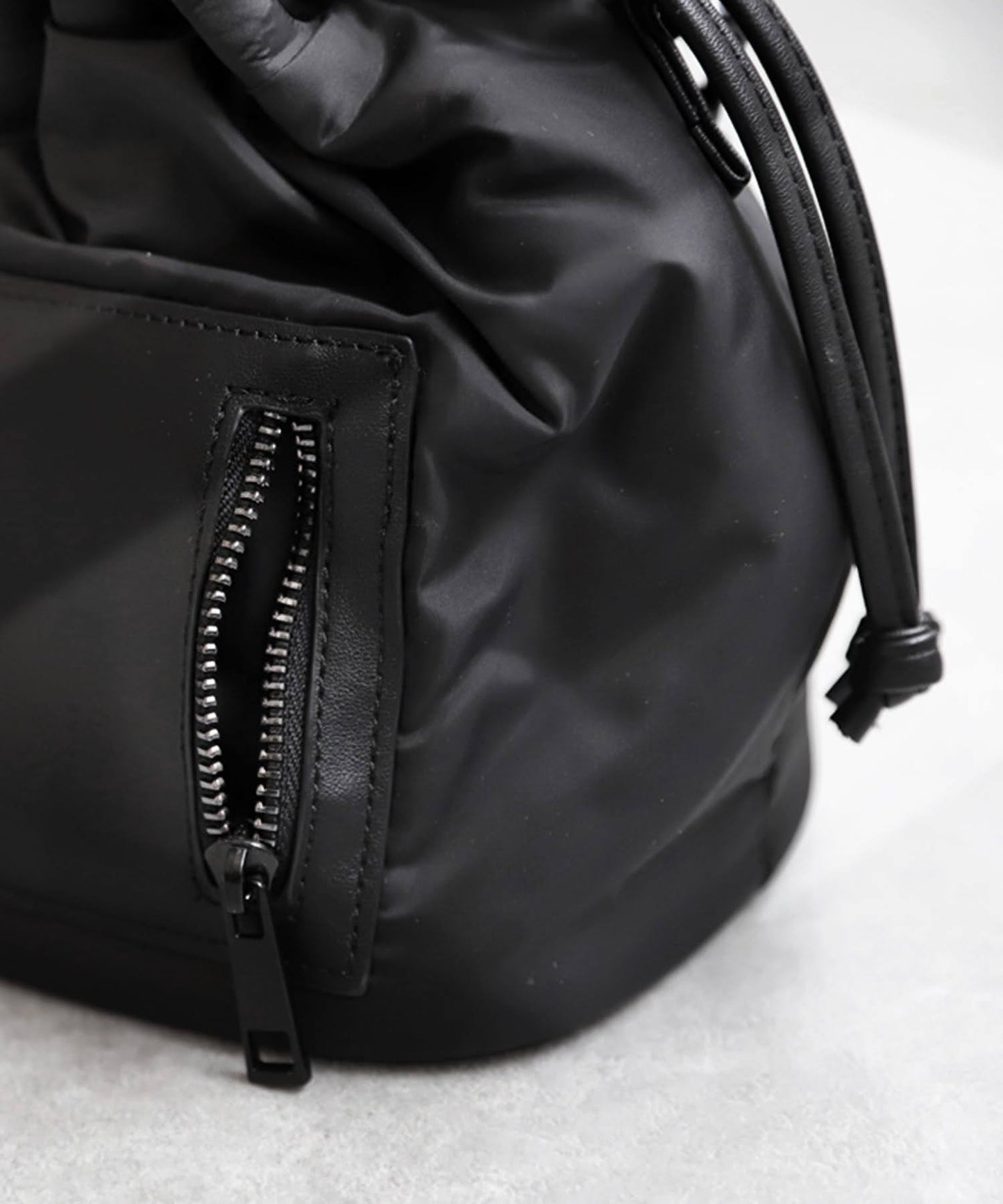 Ladies Drawstring Shoulder Bag