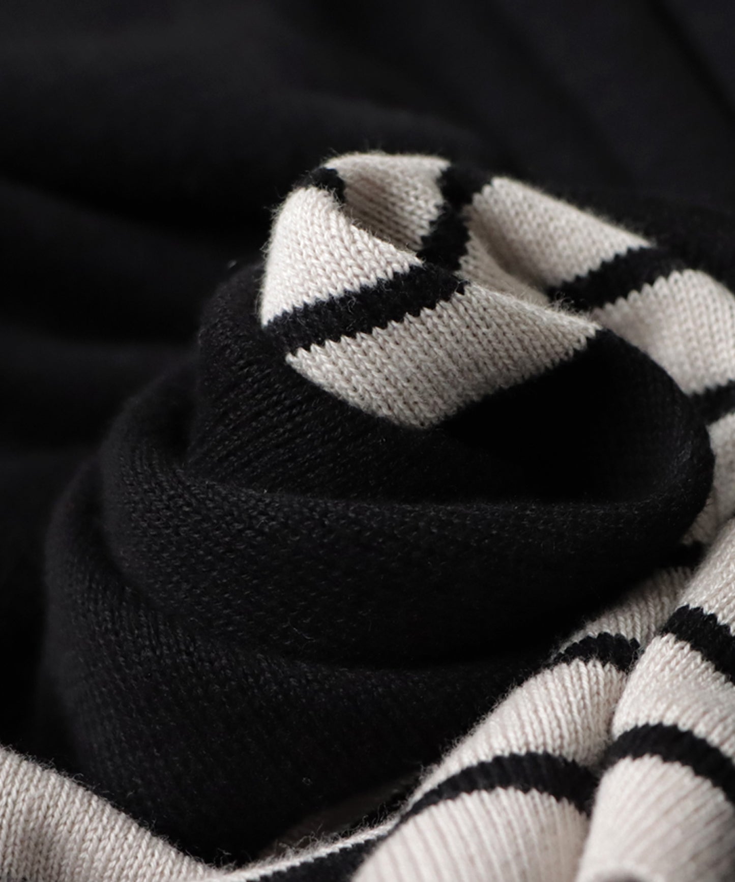 Stripe Design Knit Ladies