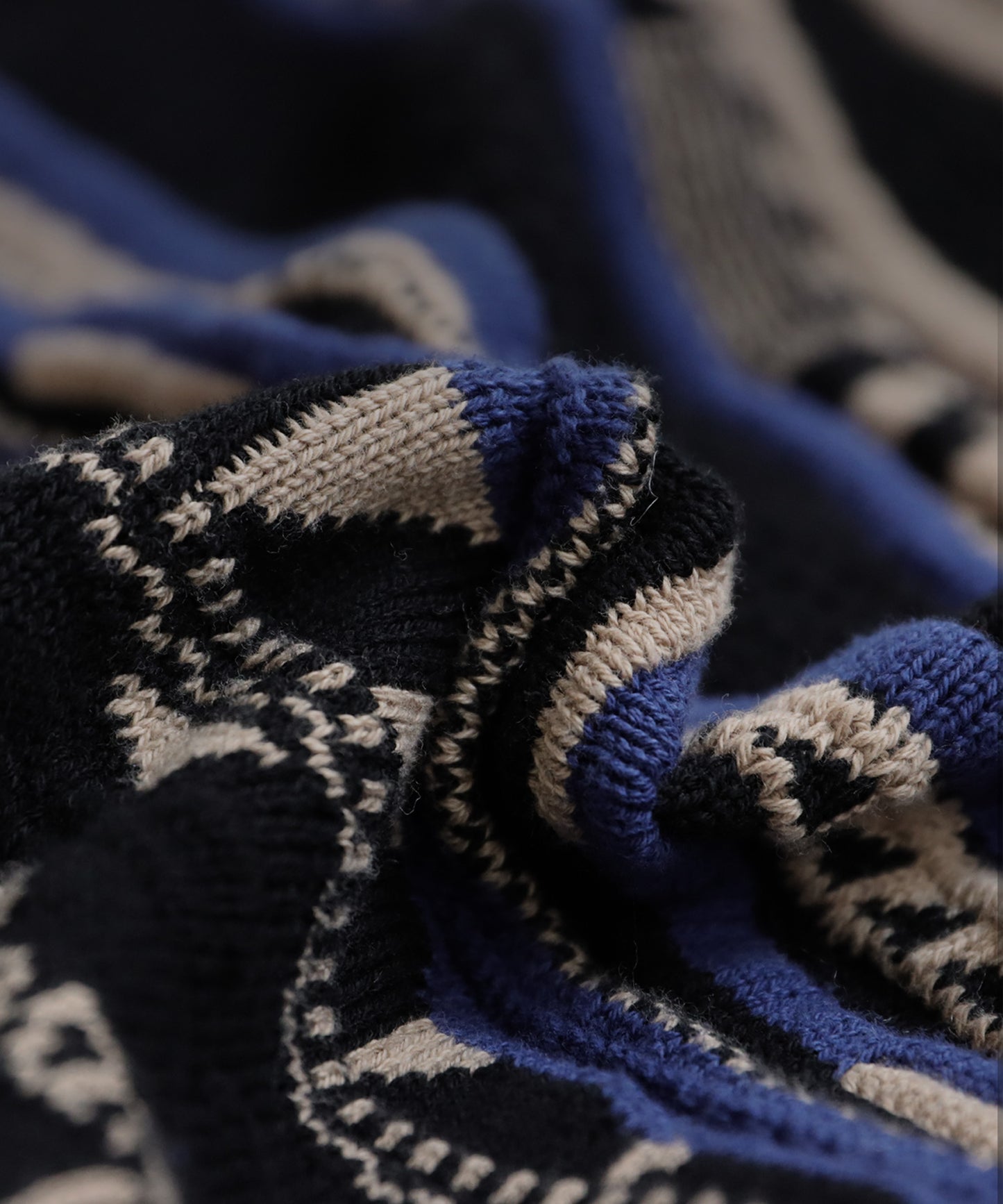 Geometric Pattern Knit Skirt Ladies