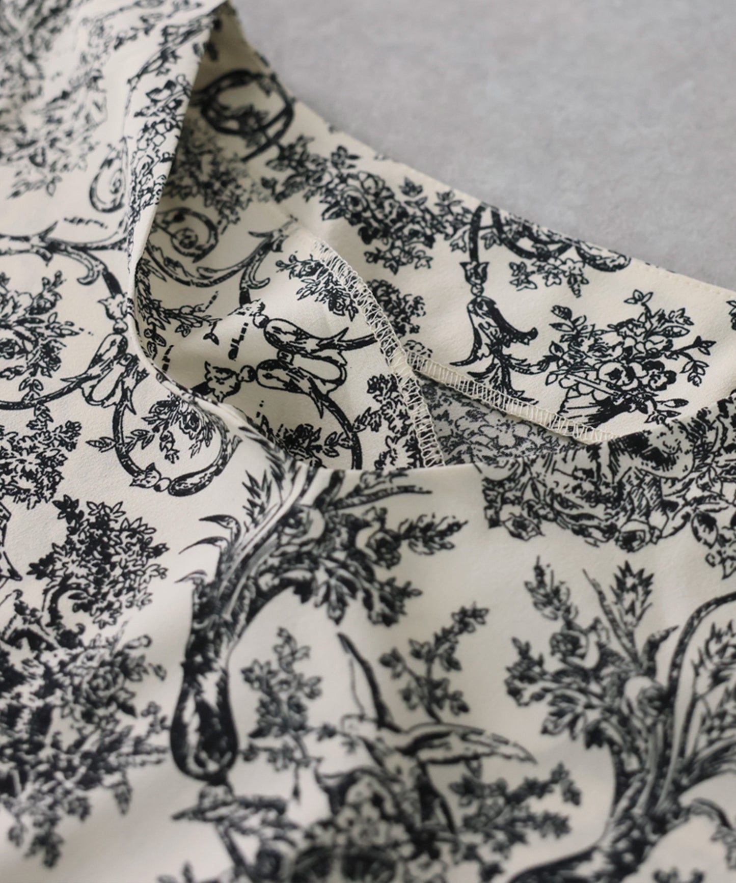 Toile De Jouy Print Blouse Ladies