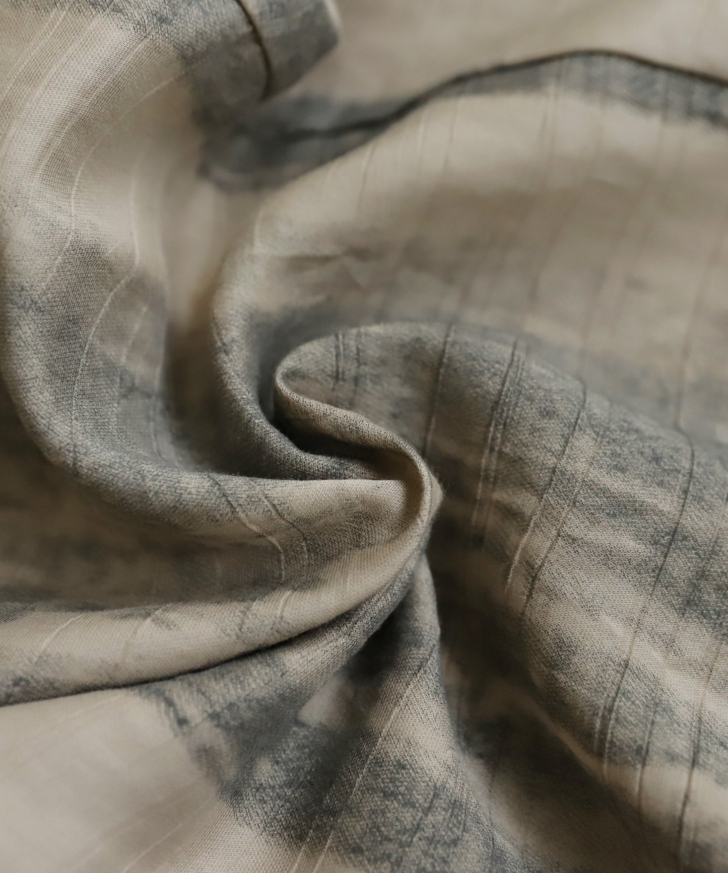 Nuance Pattern Pants Ladies