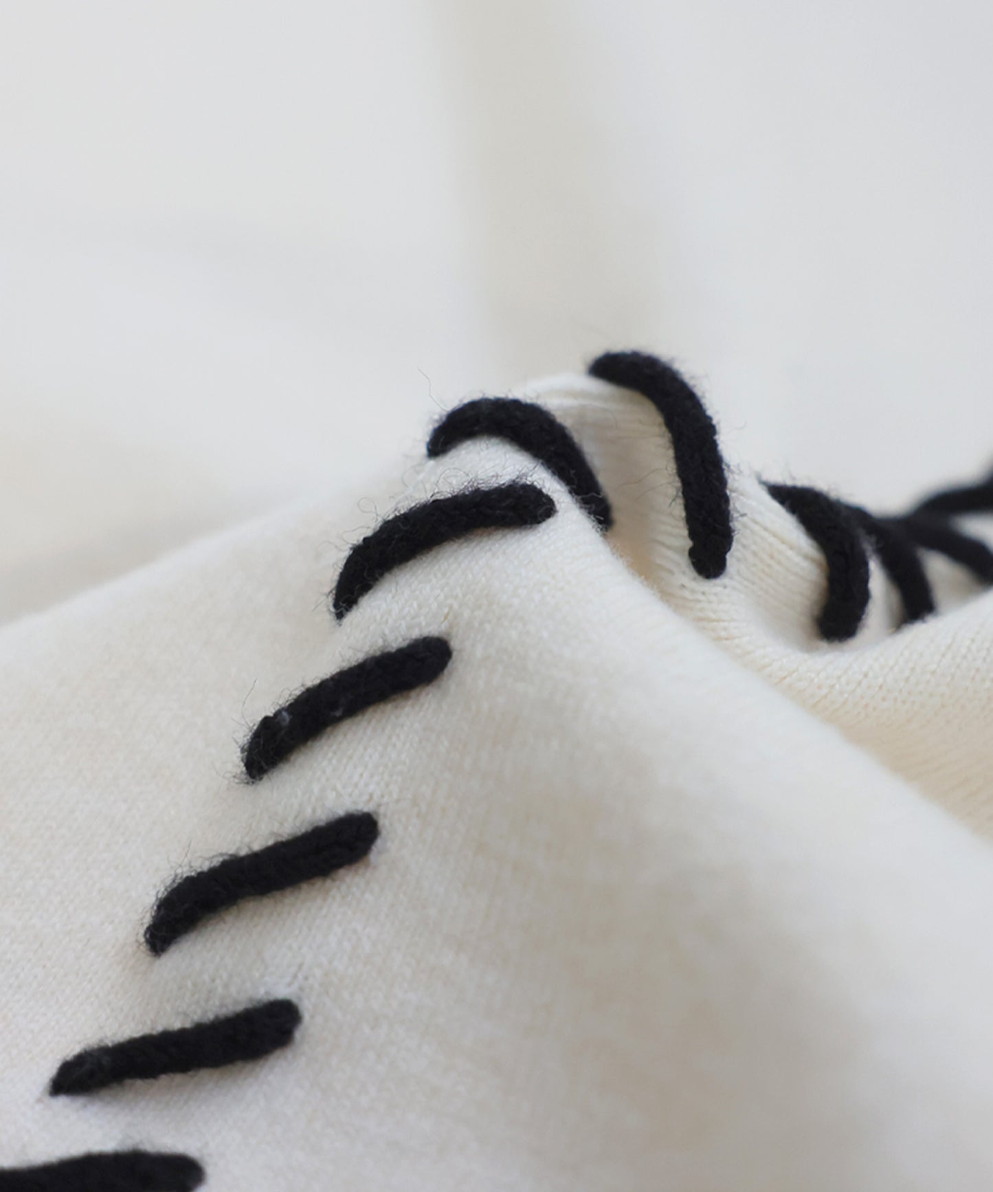 Color-Coordinated Stitch Knit Ladies