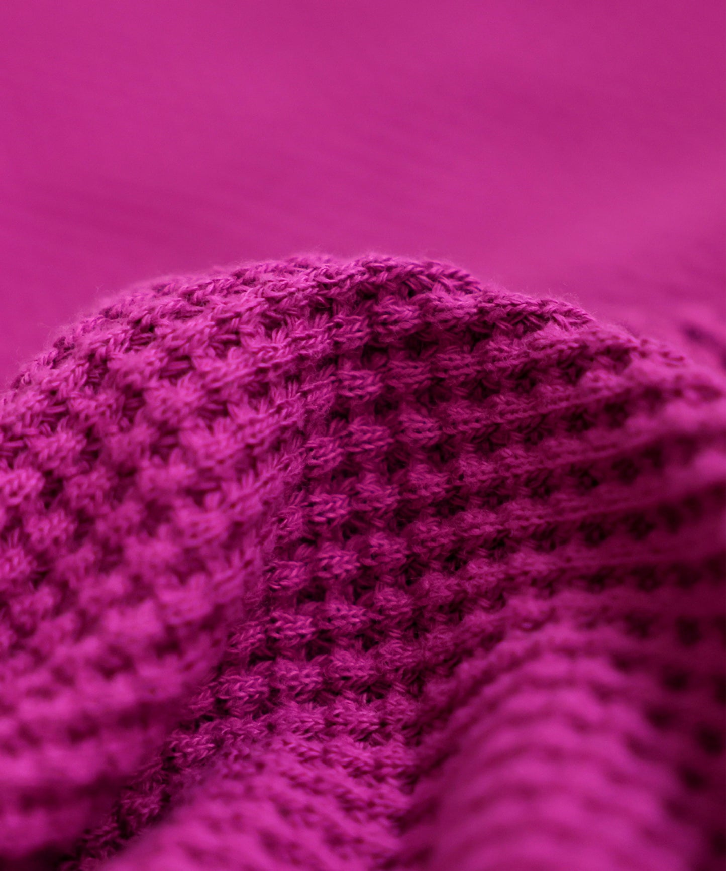 Gusset-Style Neck Hoodie Ladies