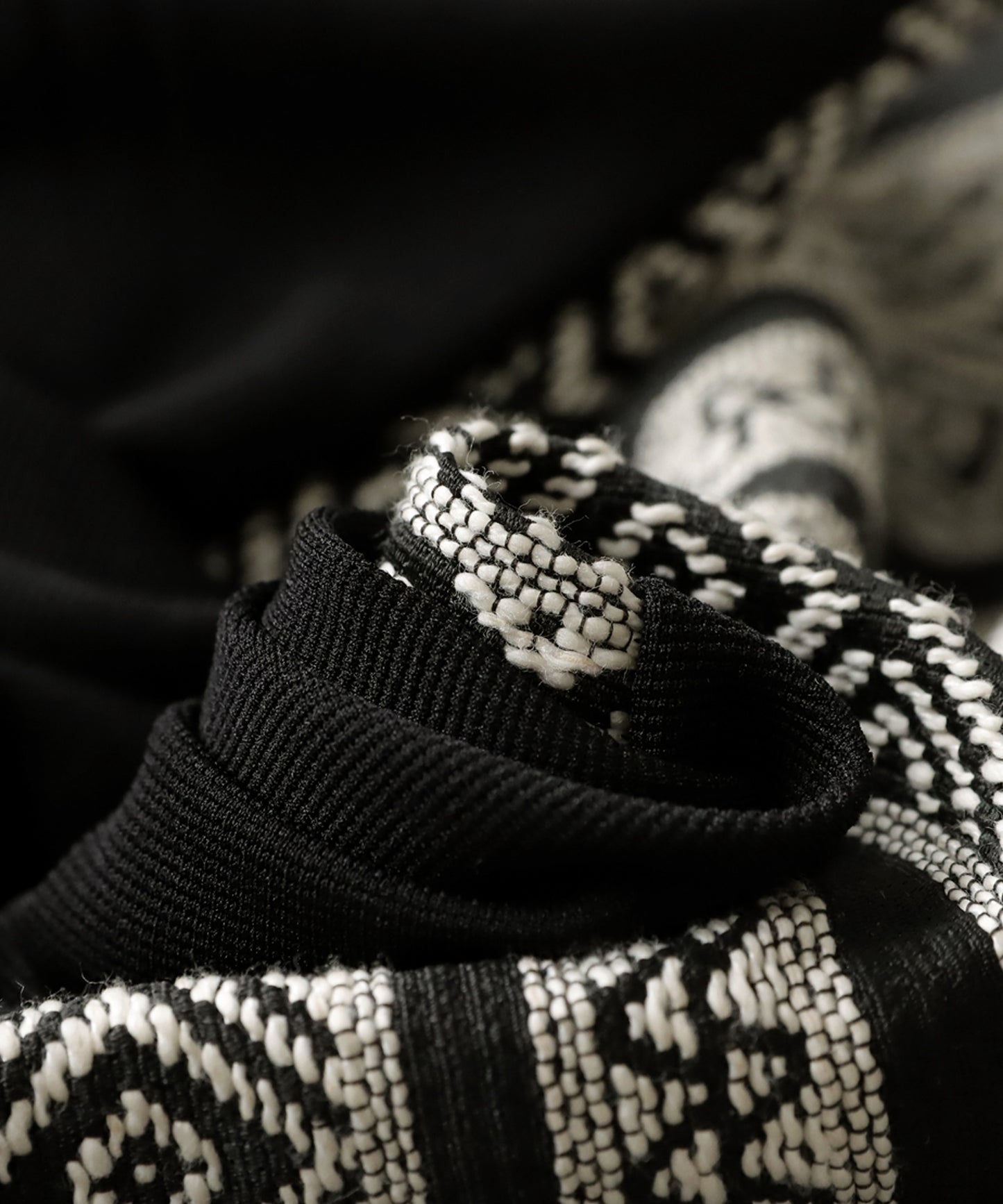 Jacquard X Jersey Fabric Tops Ladies