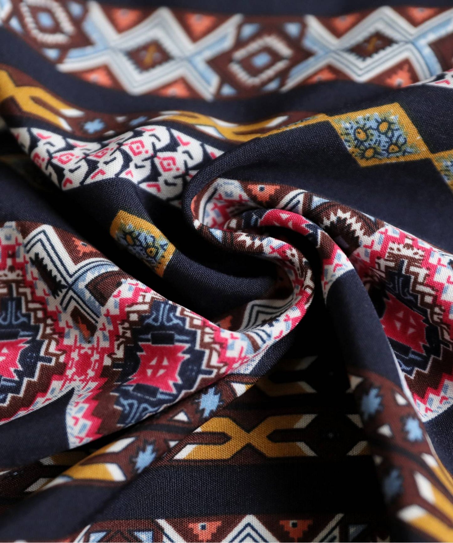 Men's Native Pattern Tapered Pants