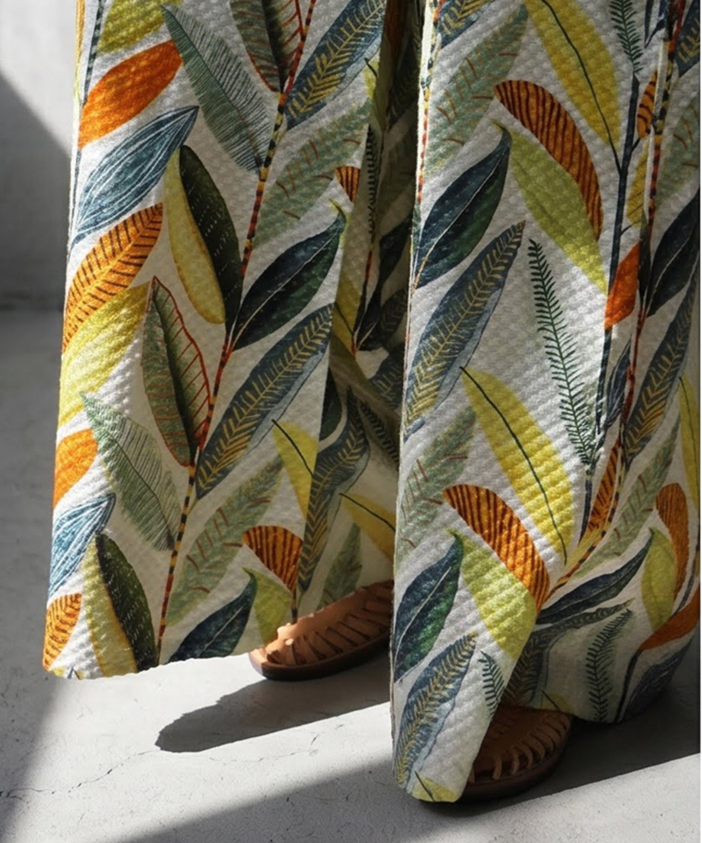 Botanical Print Wrap-Style Pants Ladies