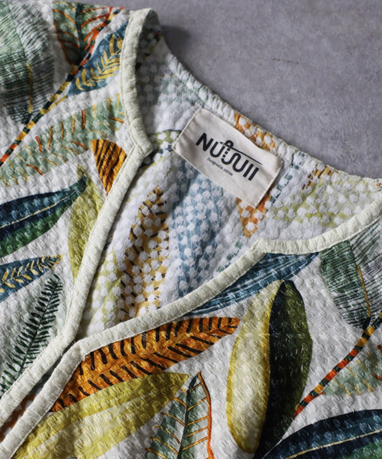 Keyhole Neckline, 100% Cotton, Botanical Print Pullover Ladies