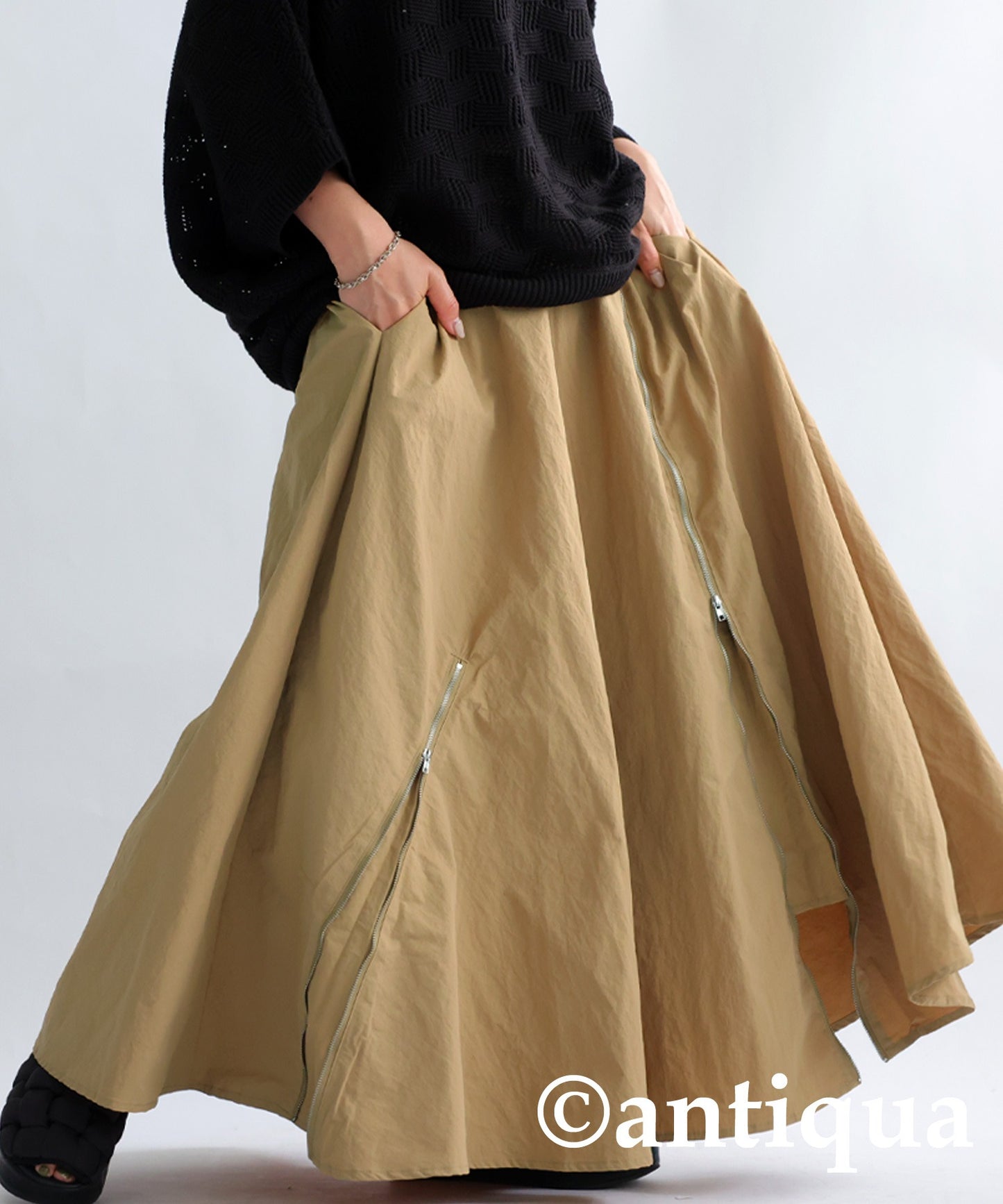 Water -Repellent Flare Zip Skirt Ladies