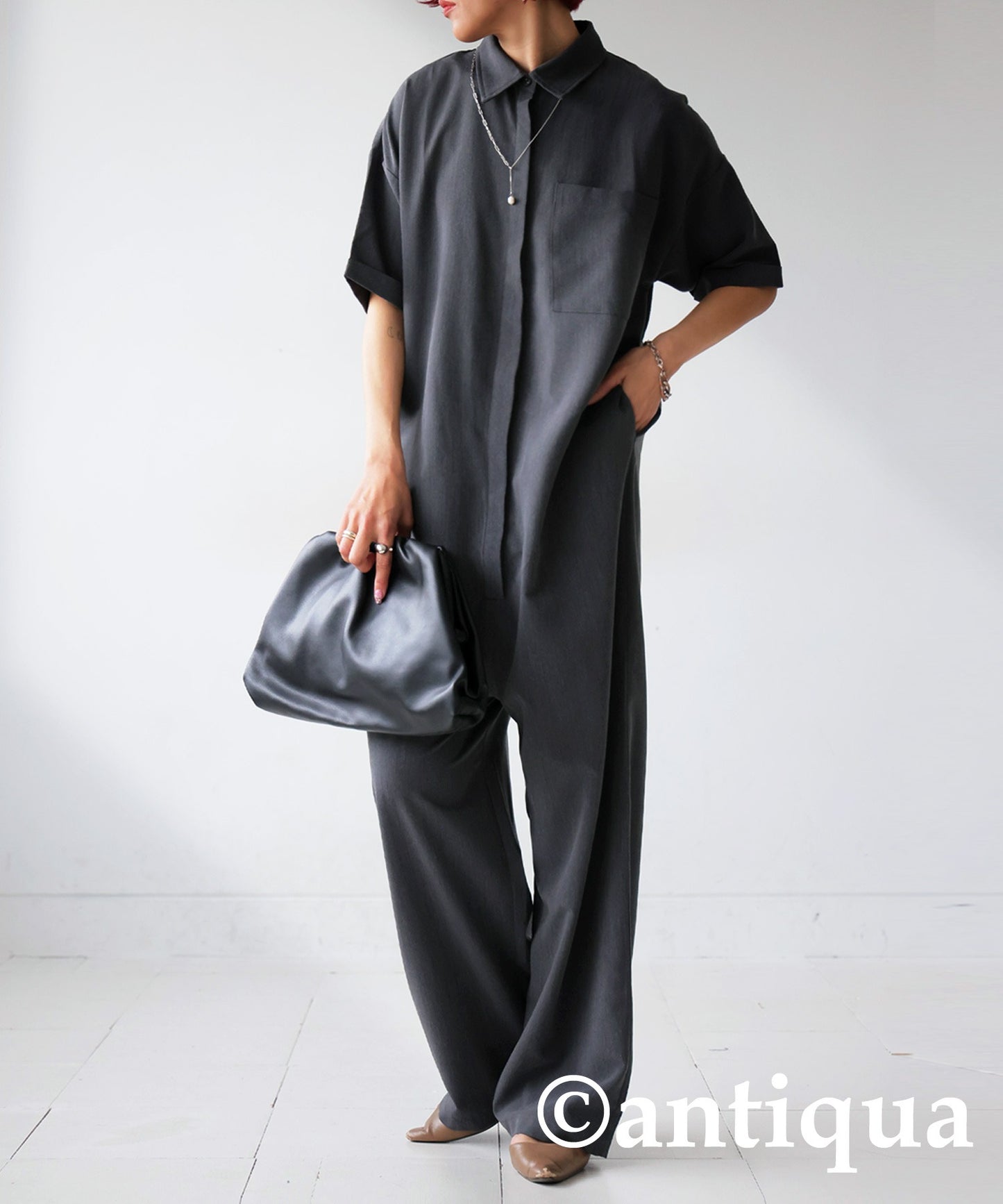 Short -Sleeved Jumpsuit Ladies