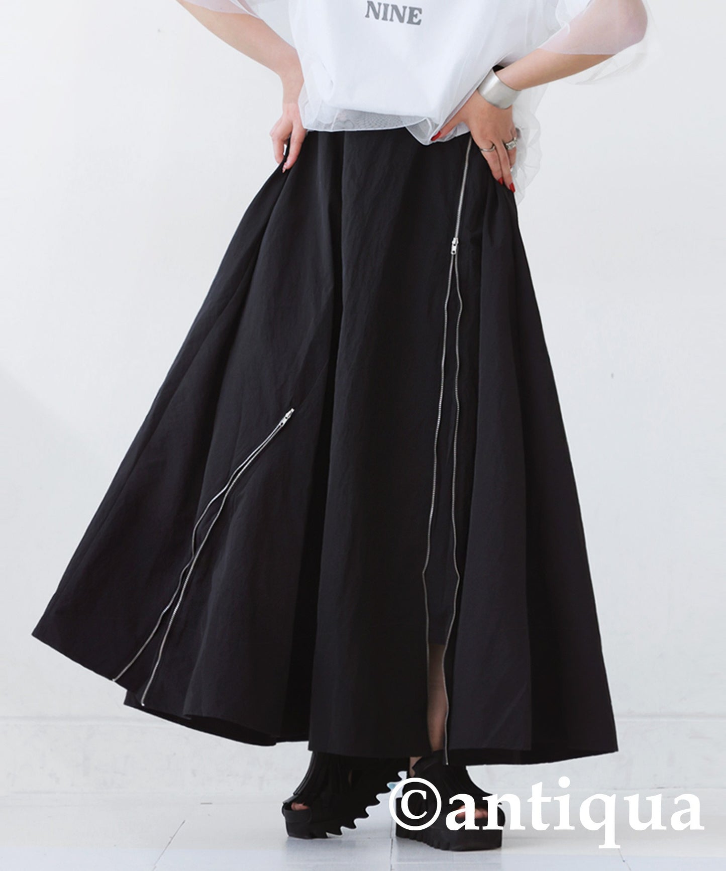 Water -Repellent Flare Zip Skirt Ladies