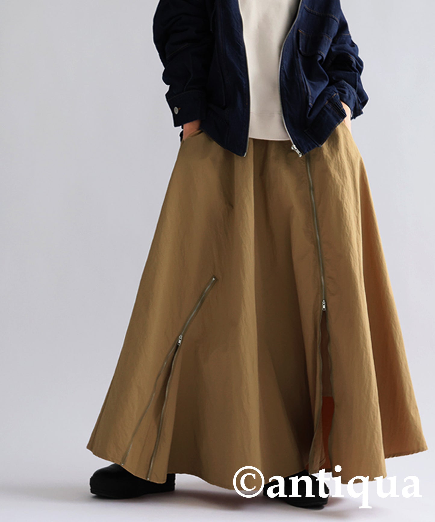 Water -Repellent Flare Zip Skirt Ladies