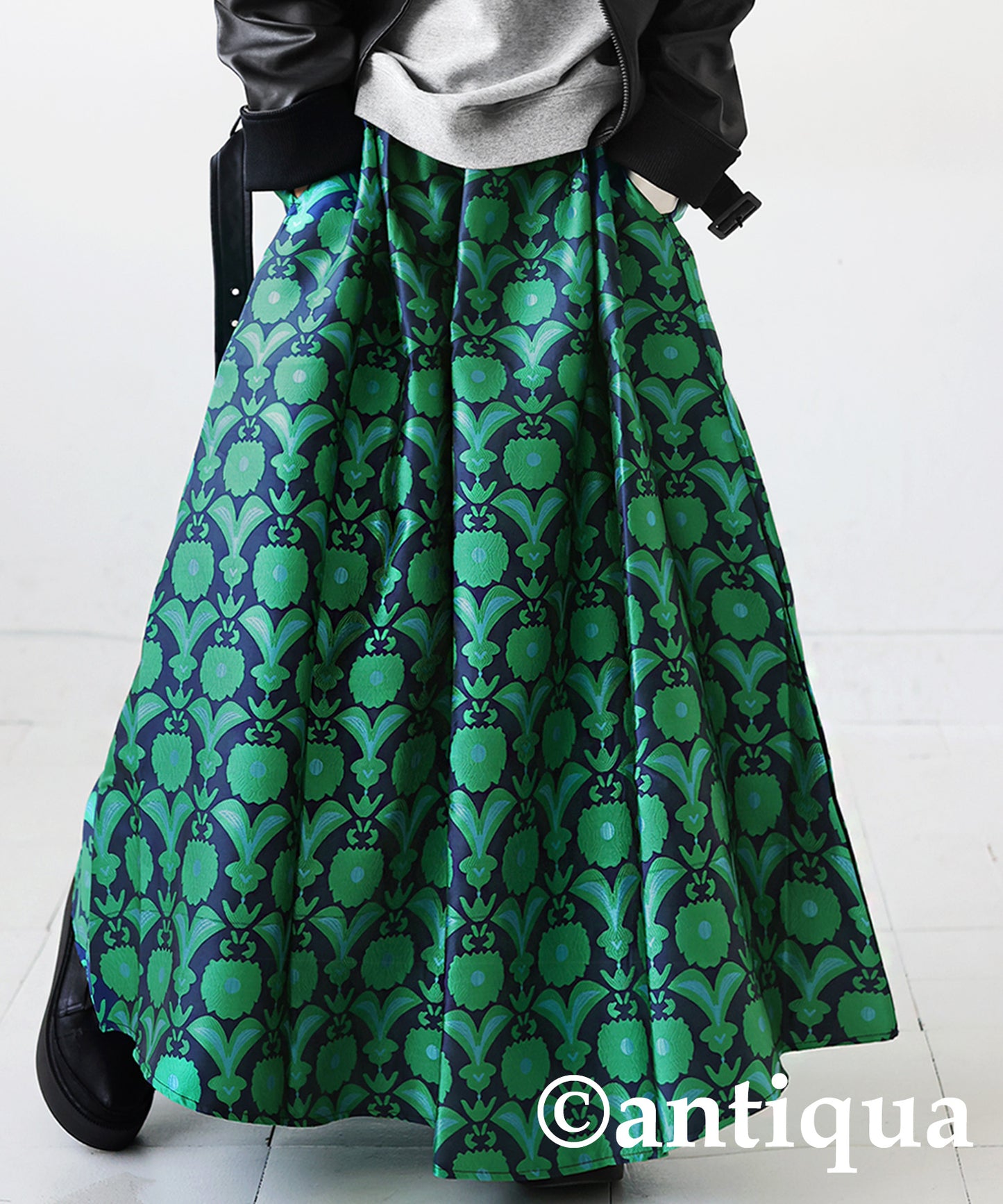 Retro pattern flare skirt Ladies