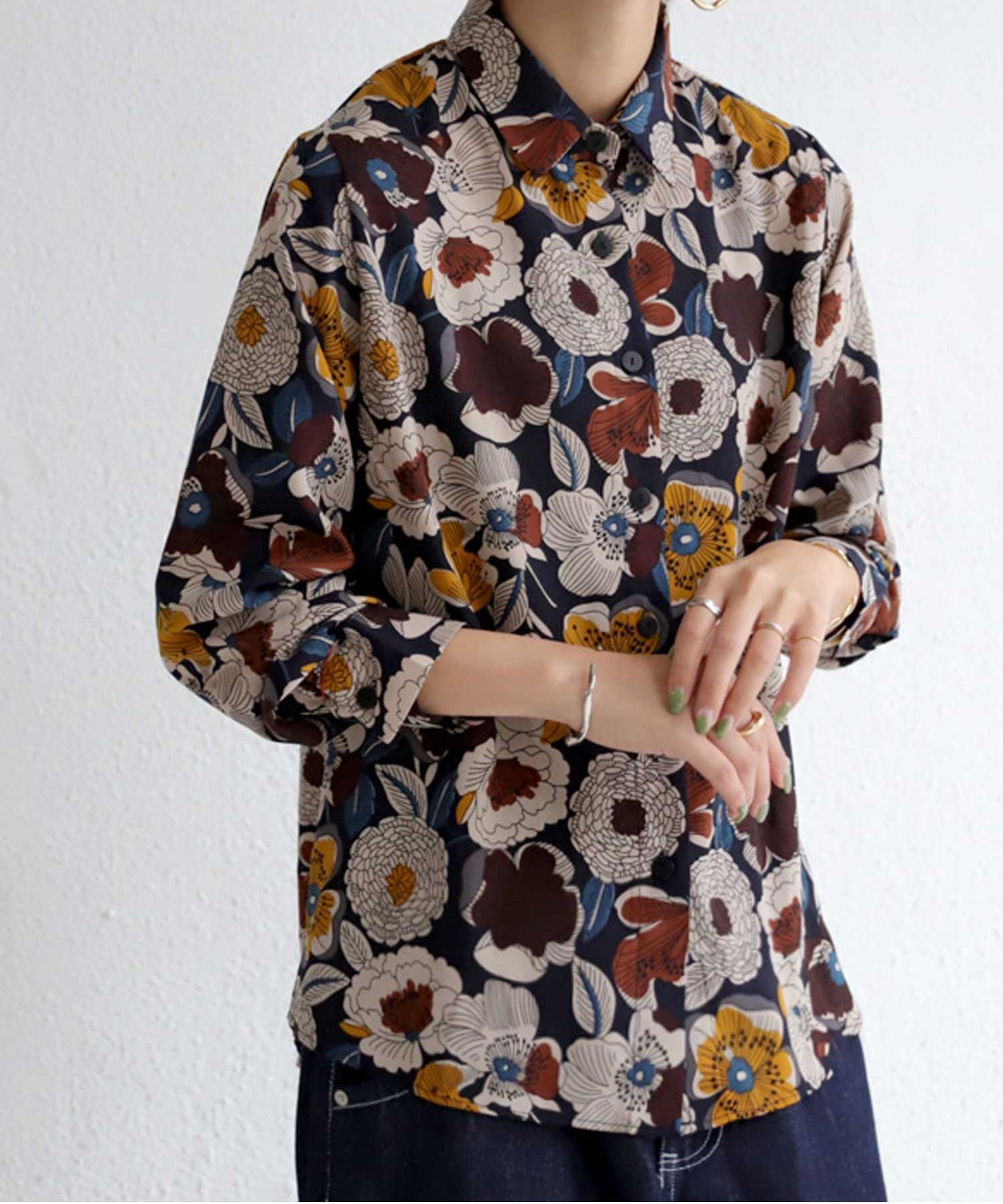 Retro flower pattern shirt Ladies