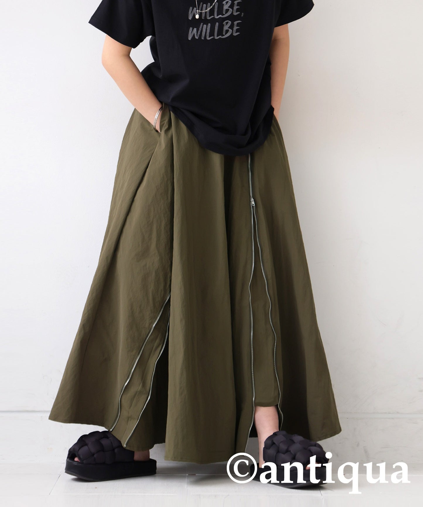 Water -Repellent Flare Zip Skirt Ladies