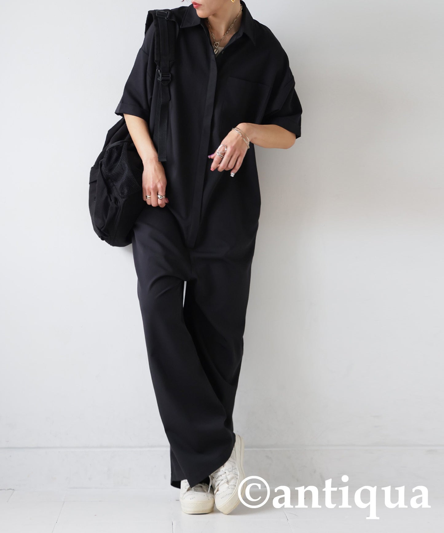 Short -Sleeved Jumpsuit Ladies
