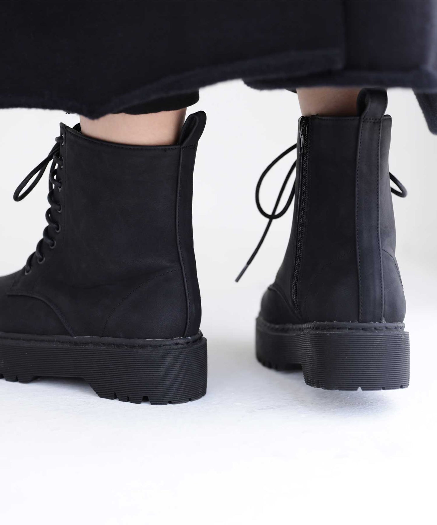 Platform sole short boots Ladies