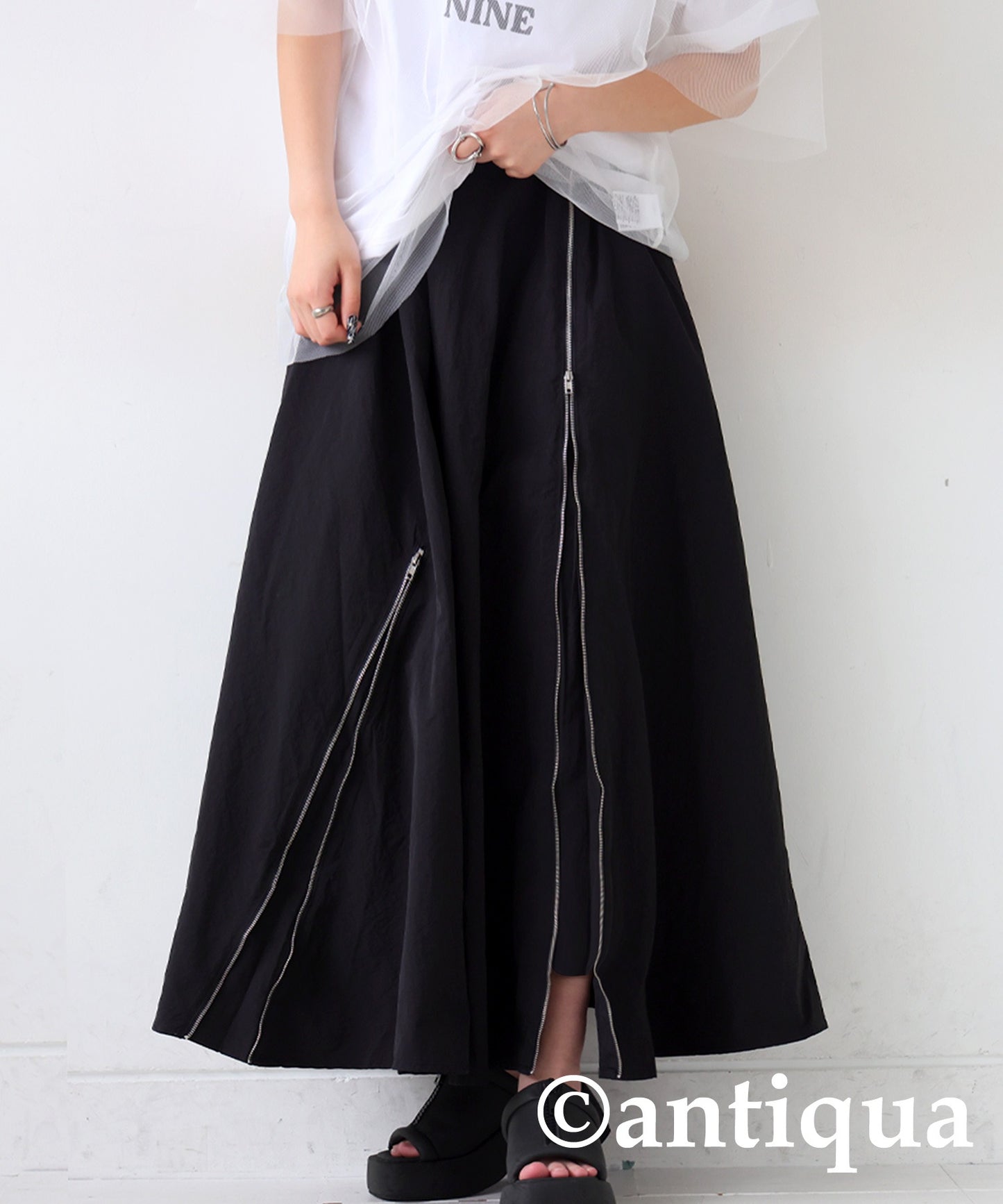 Water -Repellent Flare Zip Skirt Ladies