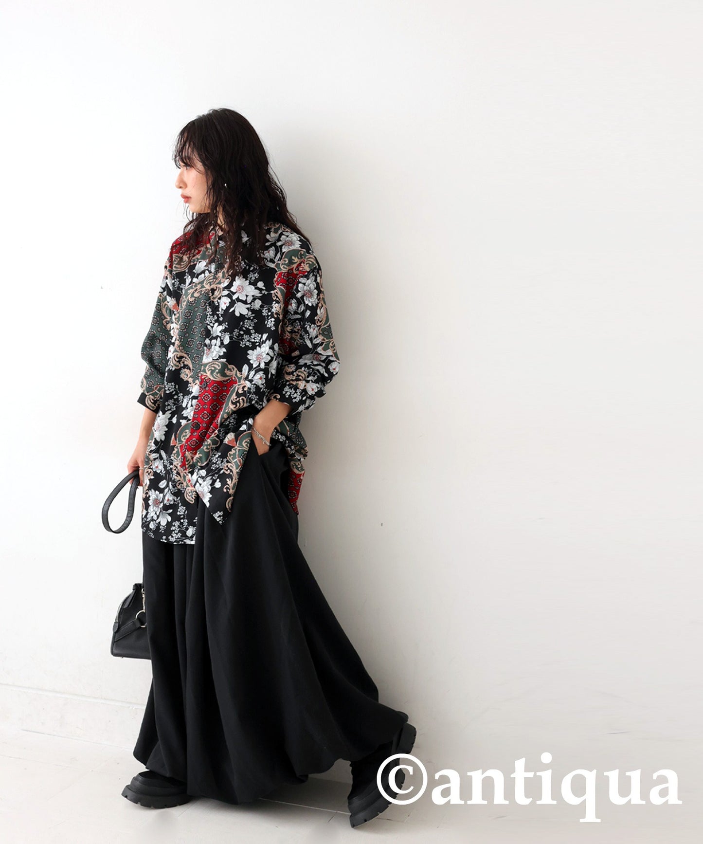 Antique Pattern Shirt Ladies