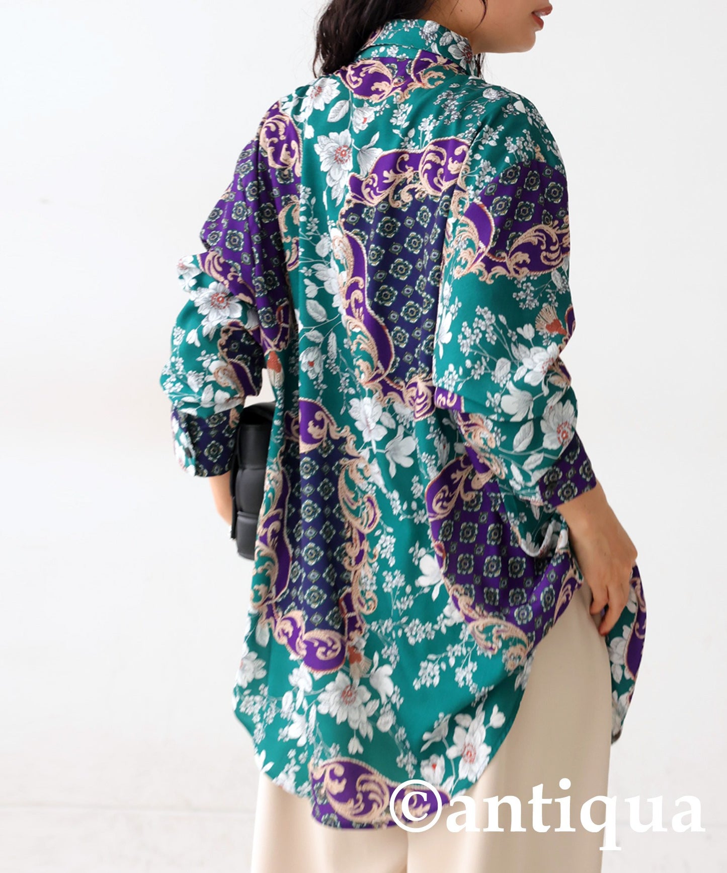 Antique Pattern Shirt Ladies