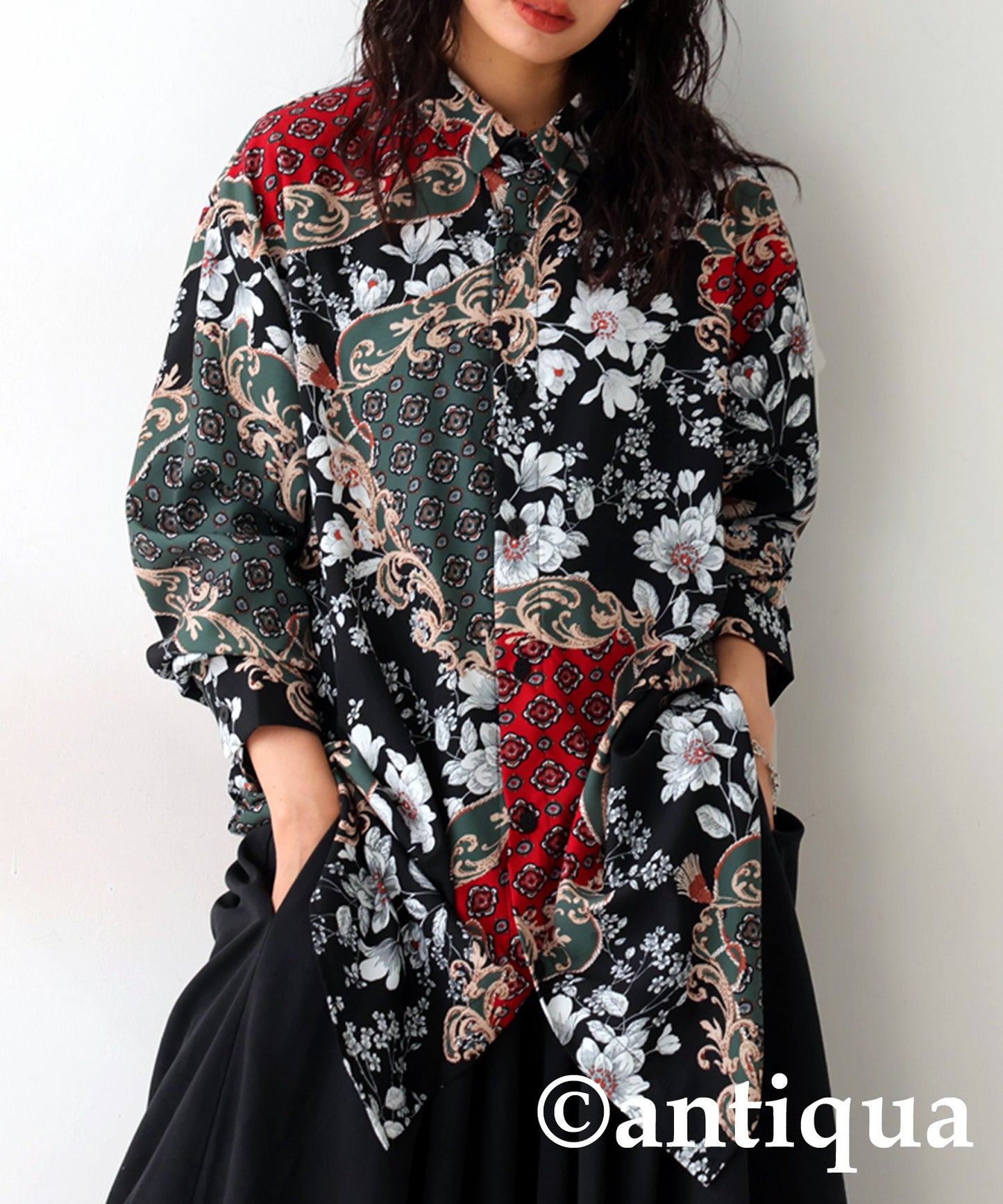 Antique Pattern Shirt Ladies