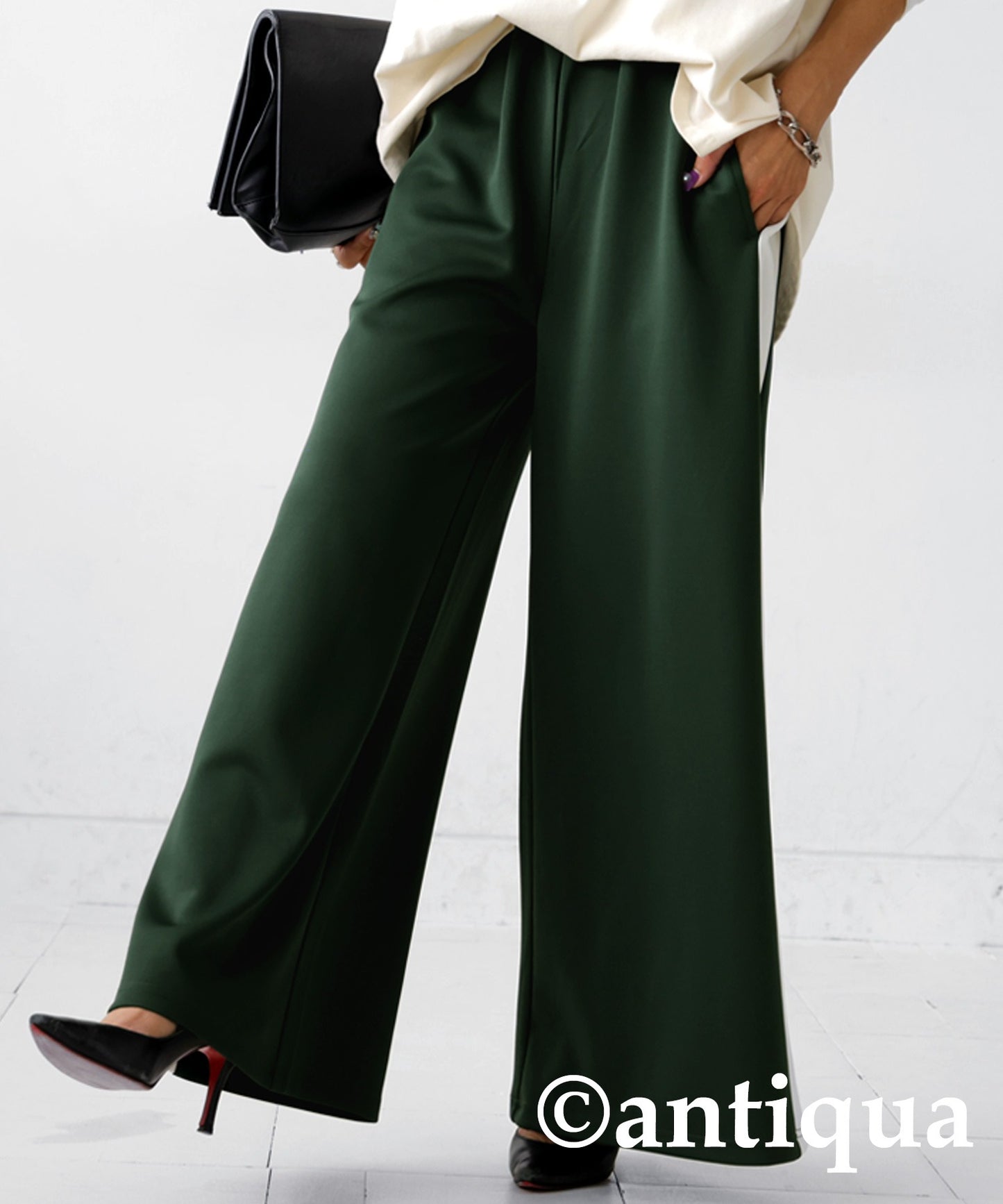 Line color wide pants Ladies