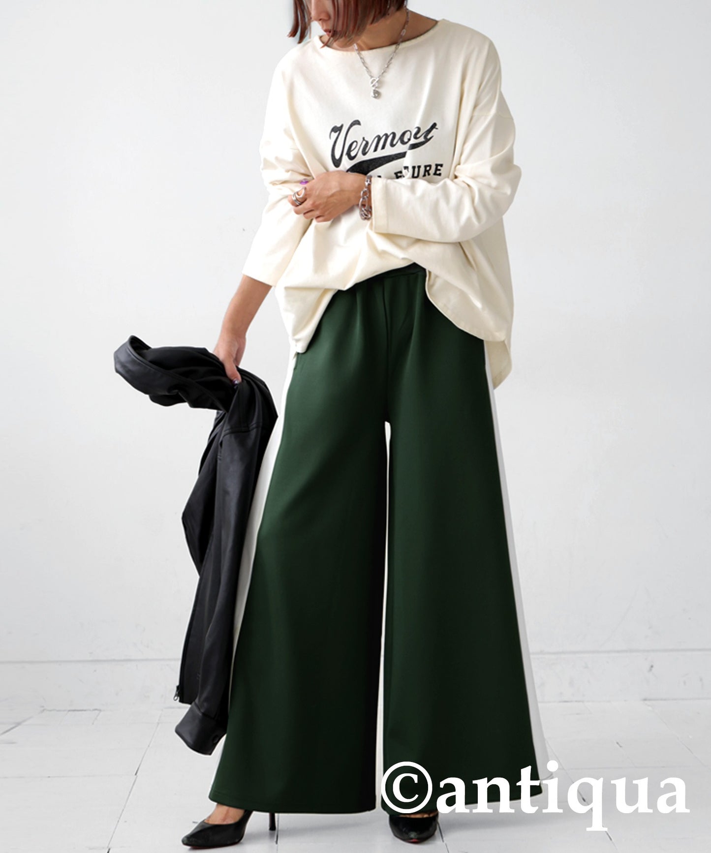 Line color wide pants Ladies