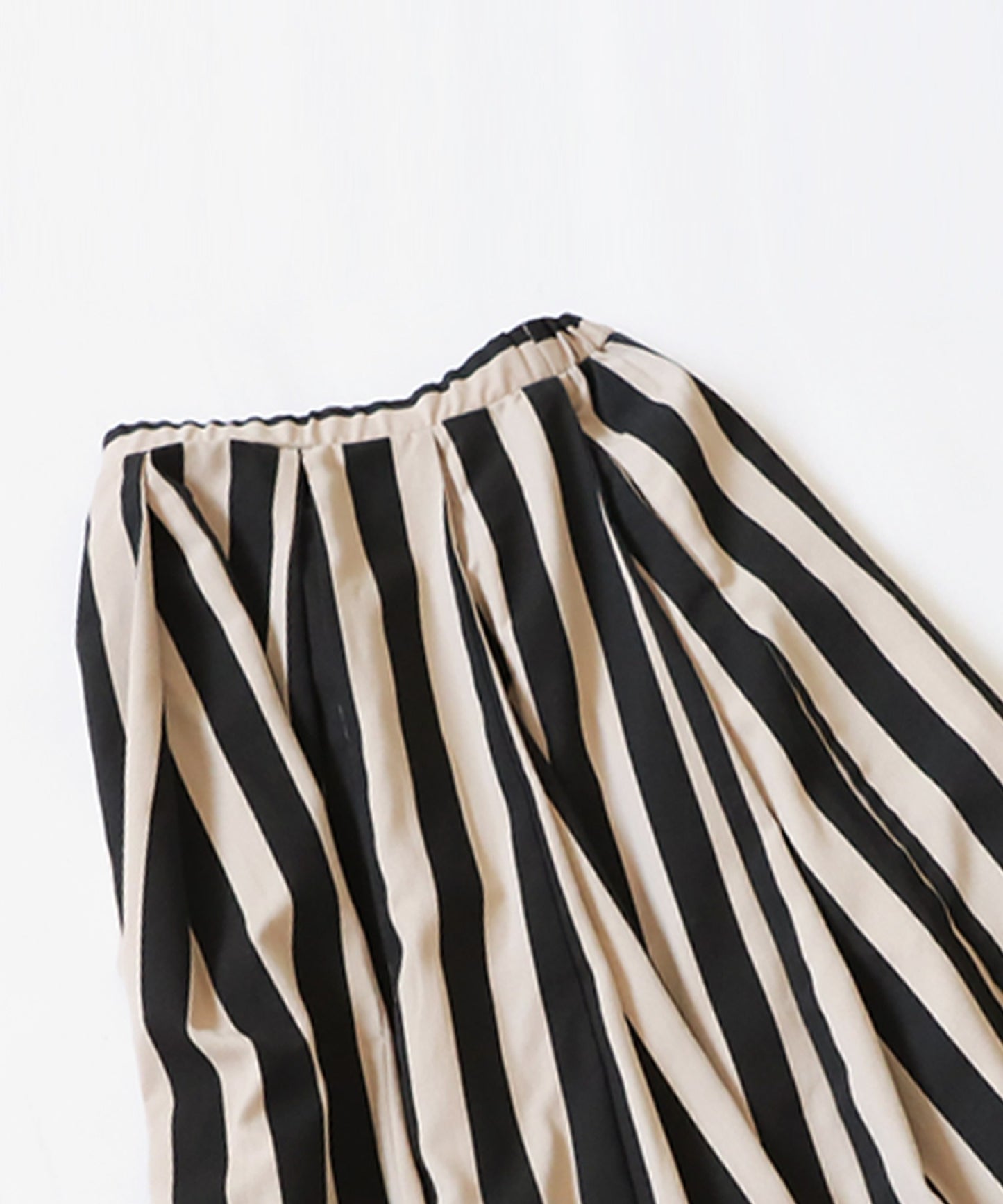 Stripe Tuck Skirt Ladies