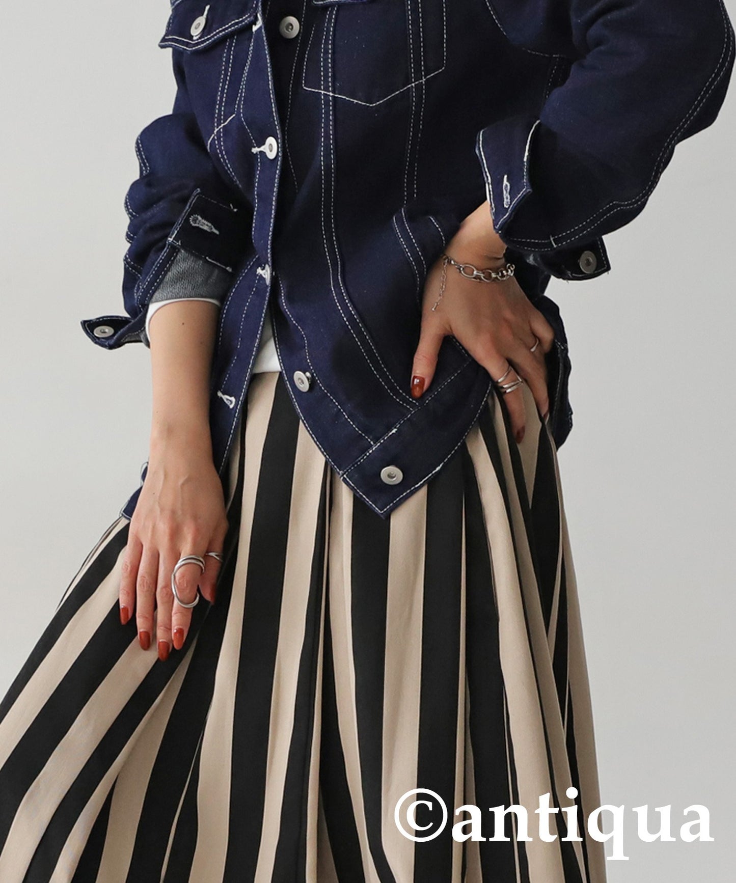 Stripe Tuck Skirt Ladies