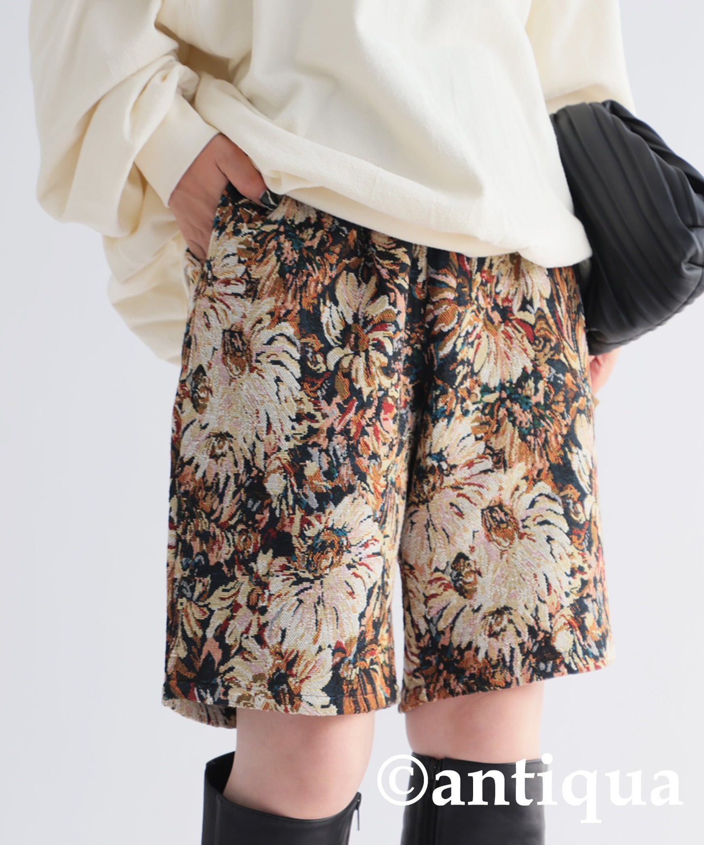 Jacquard Floral Pattern Half Pants Ladies