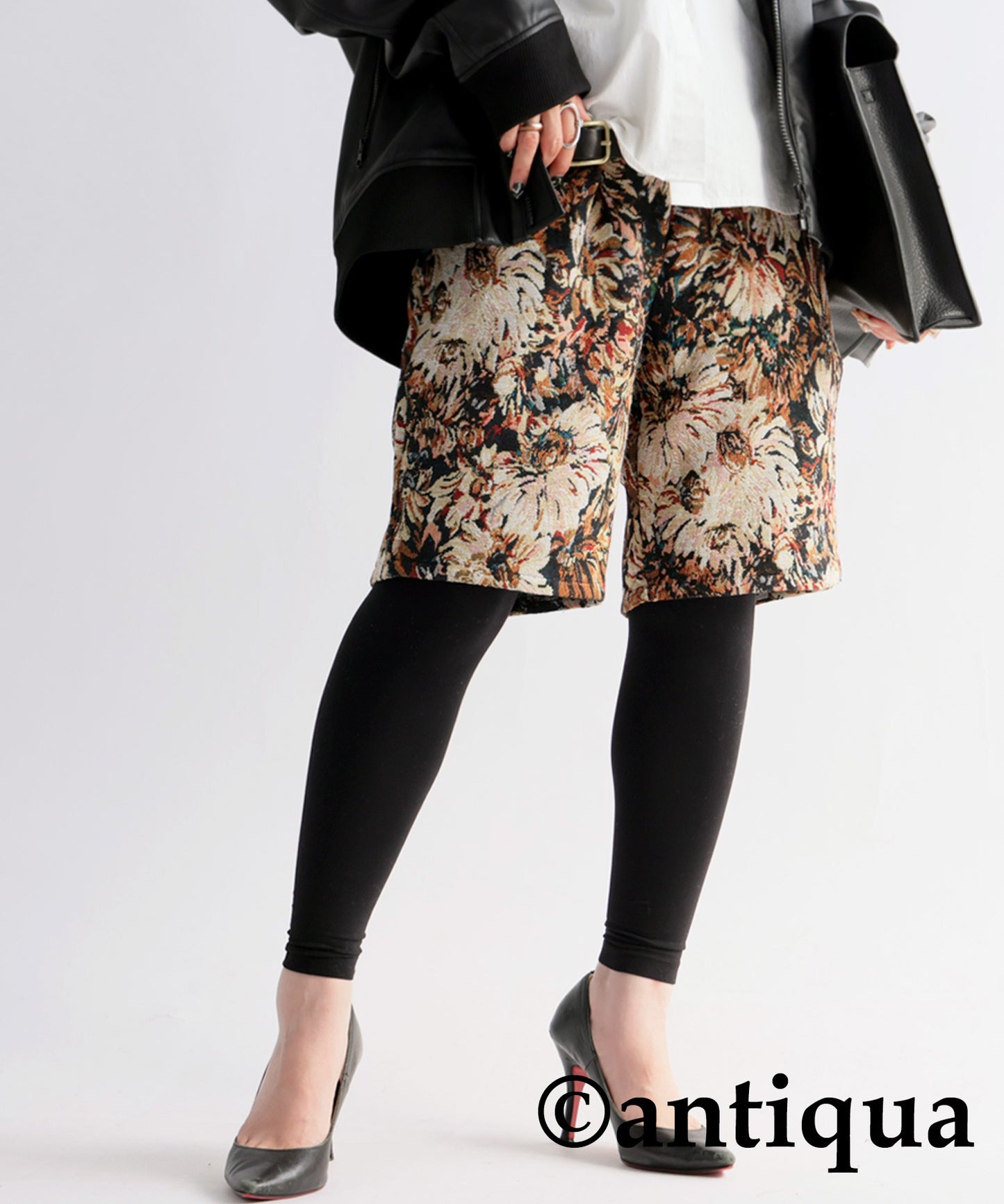 Jacquard Floral Pattern Half Pants Ladies