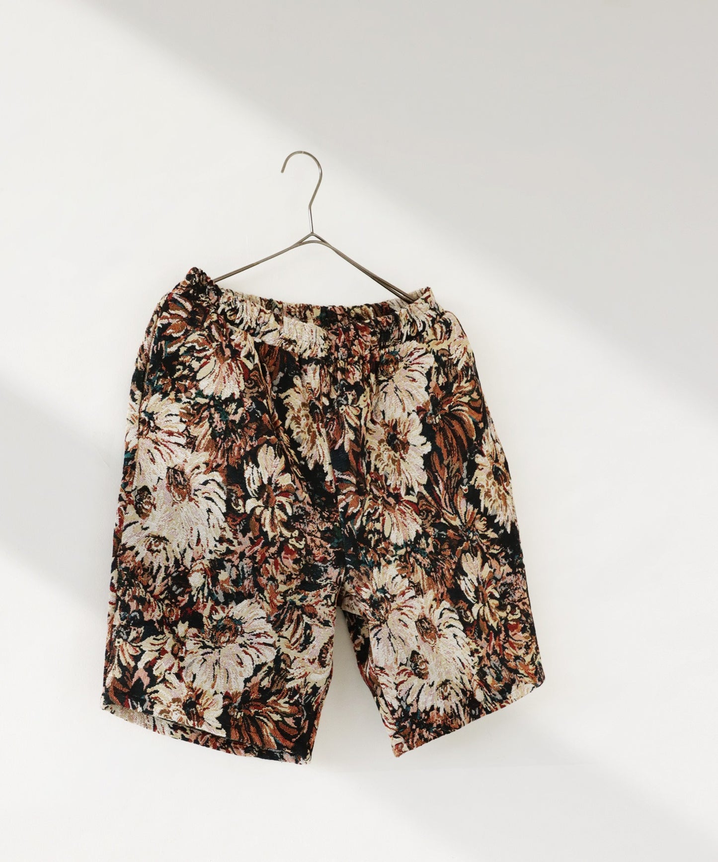 Jacquard Floral Pattern Half Pants Ladies