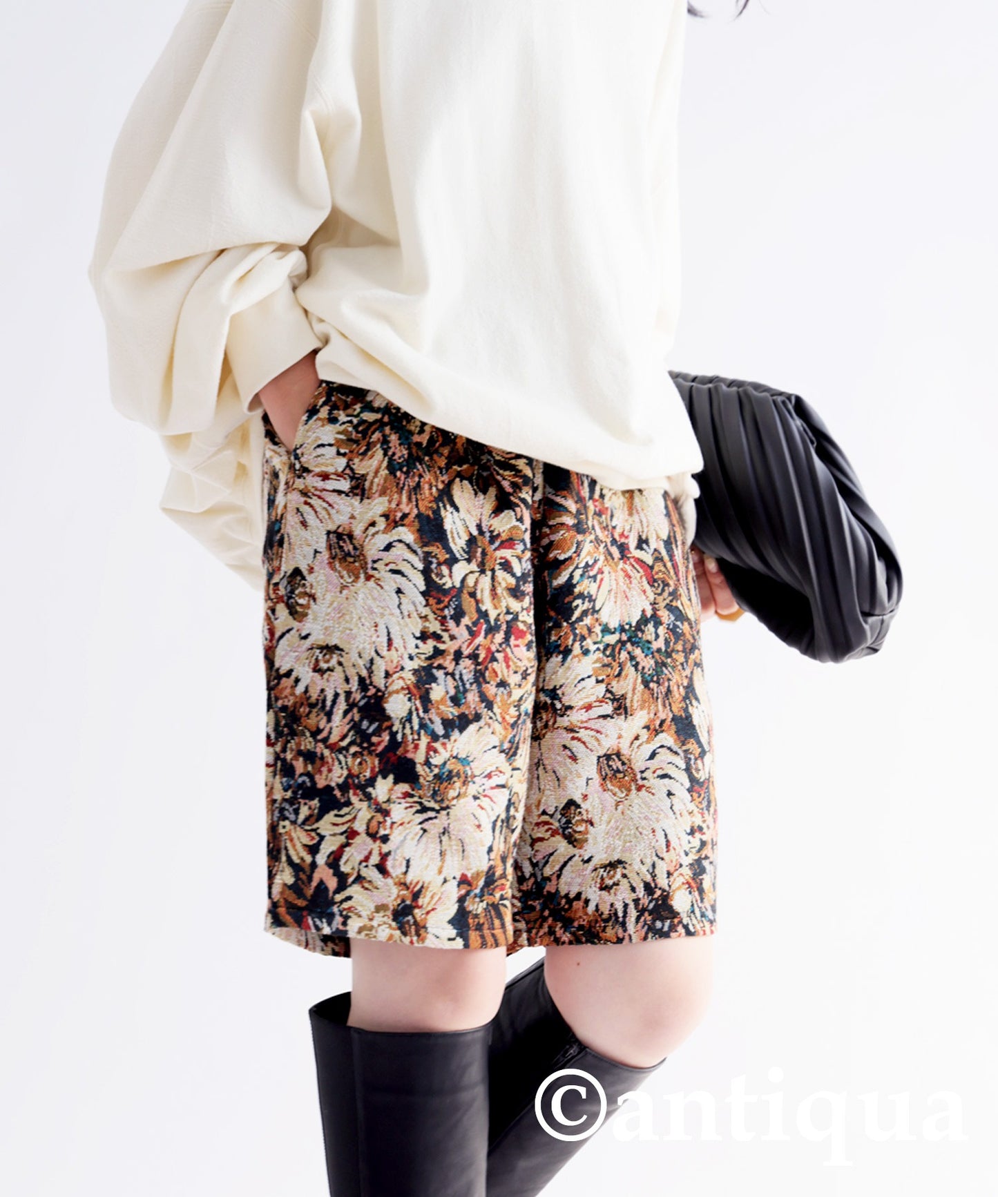 Jacquard Floral Pattern Half Pants Ladies