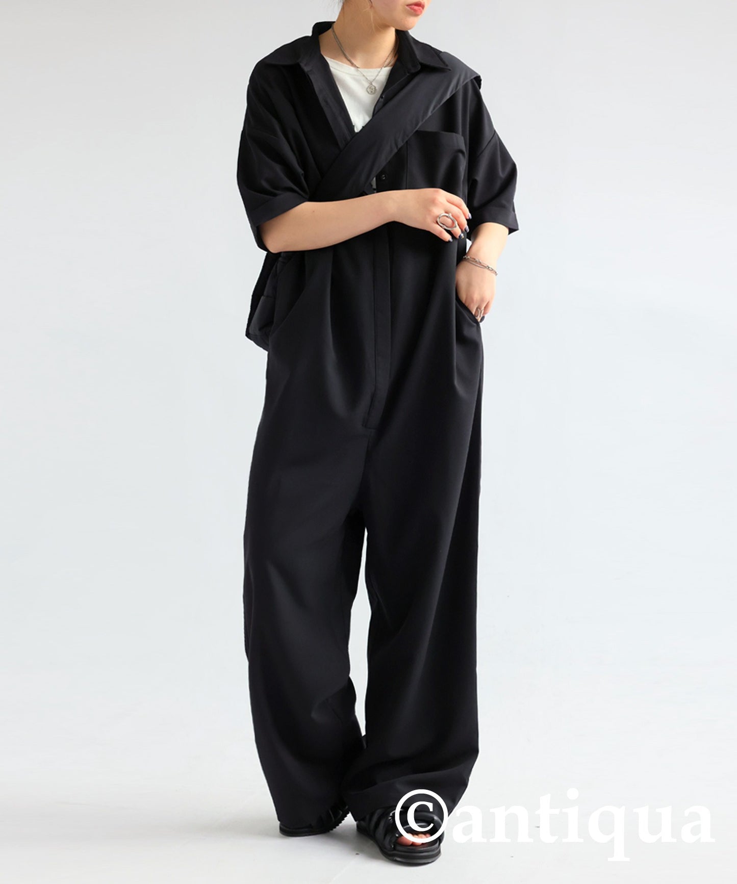Short -Sleeved Jumpsuit Ladies