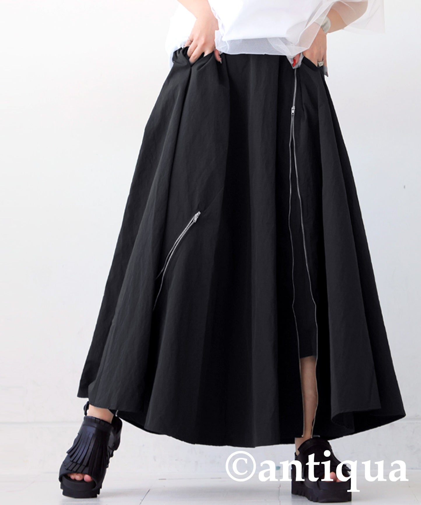 Water -Repellent Flare Zip Skirt Ladies