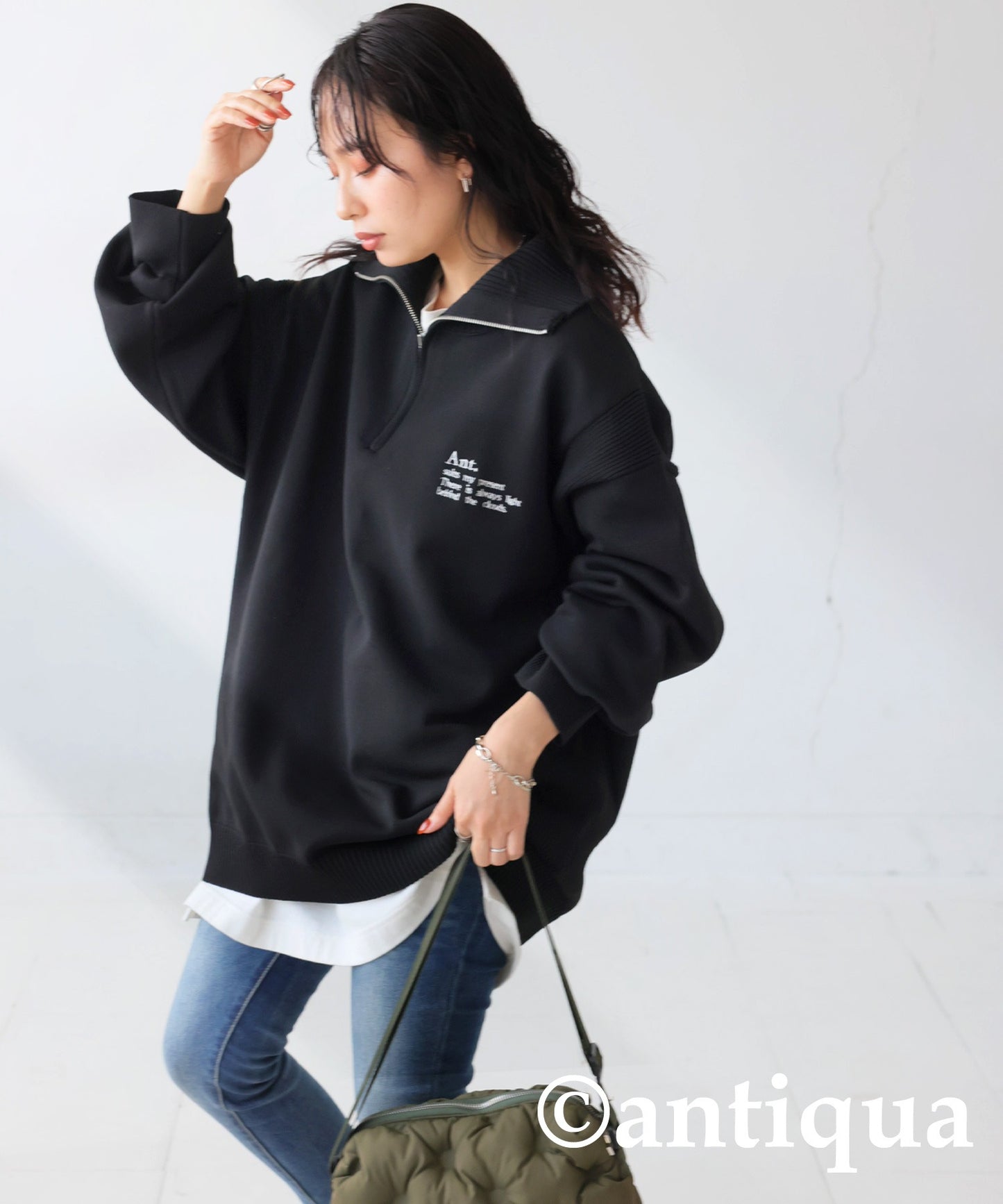 Embroidery Logo Knit Ladies