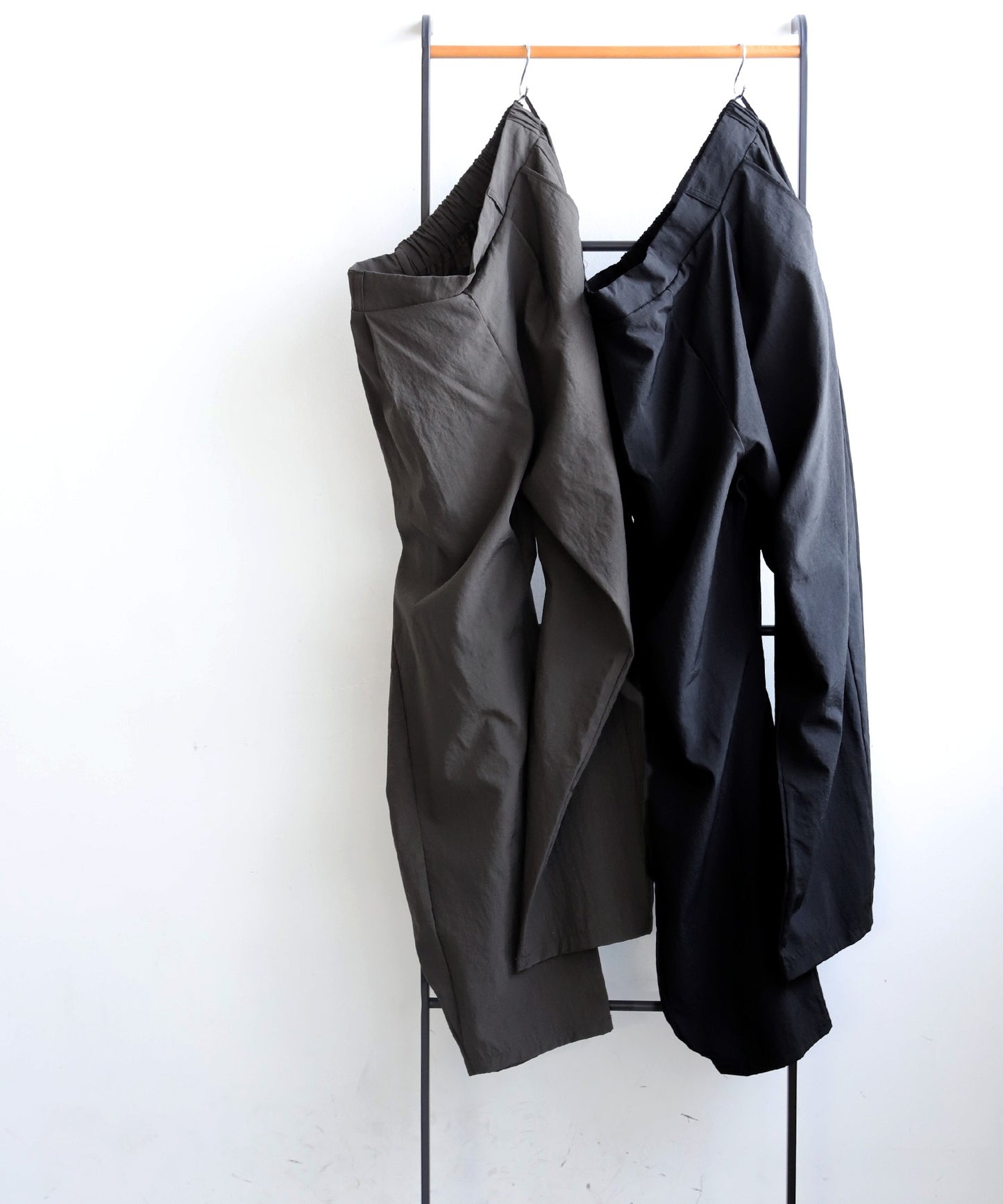 Side Tuck Pants Men's