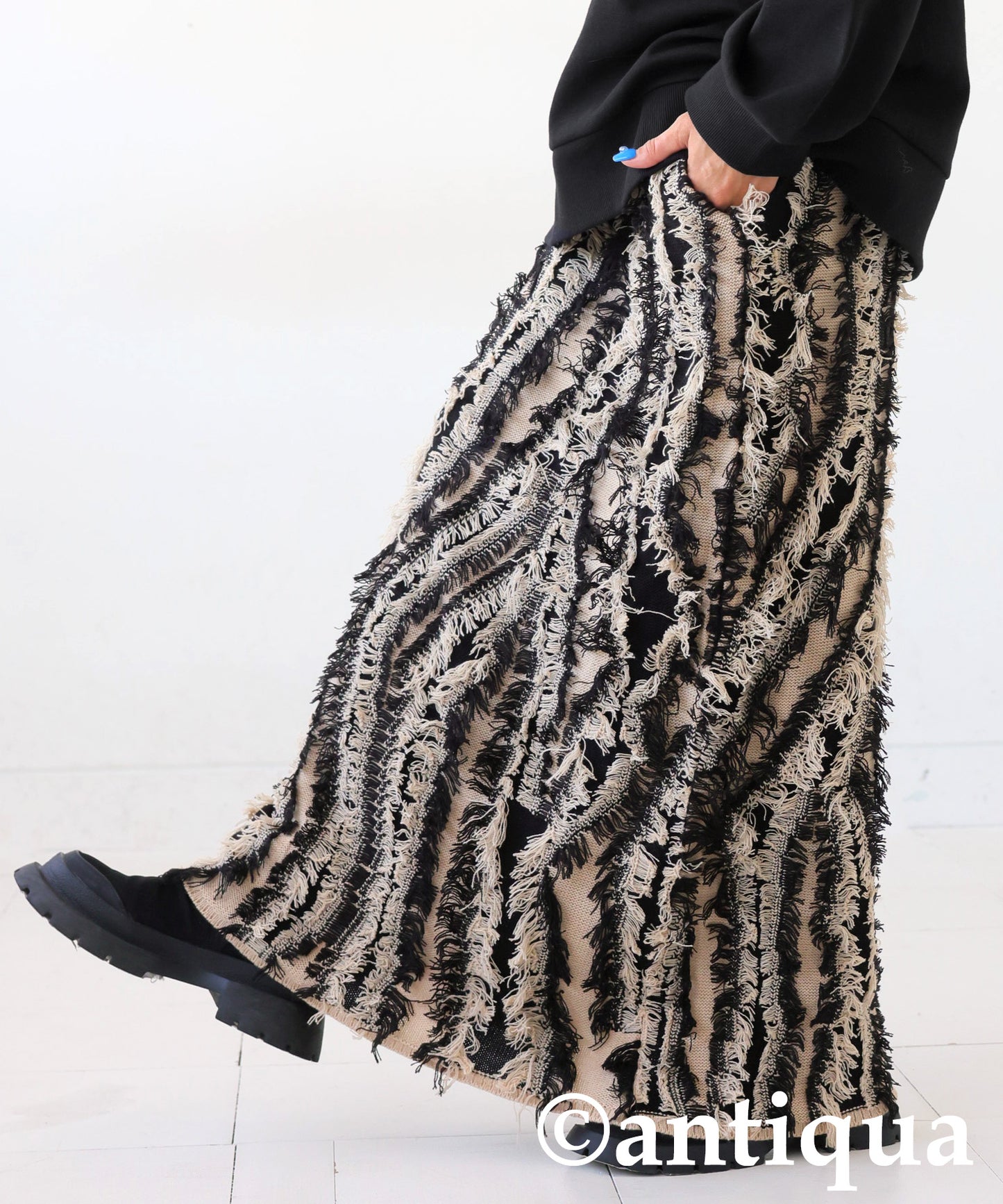 Fringe Knit Skirt Ladies